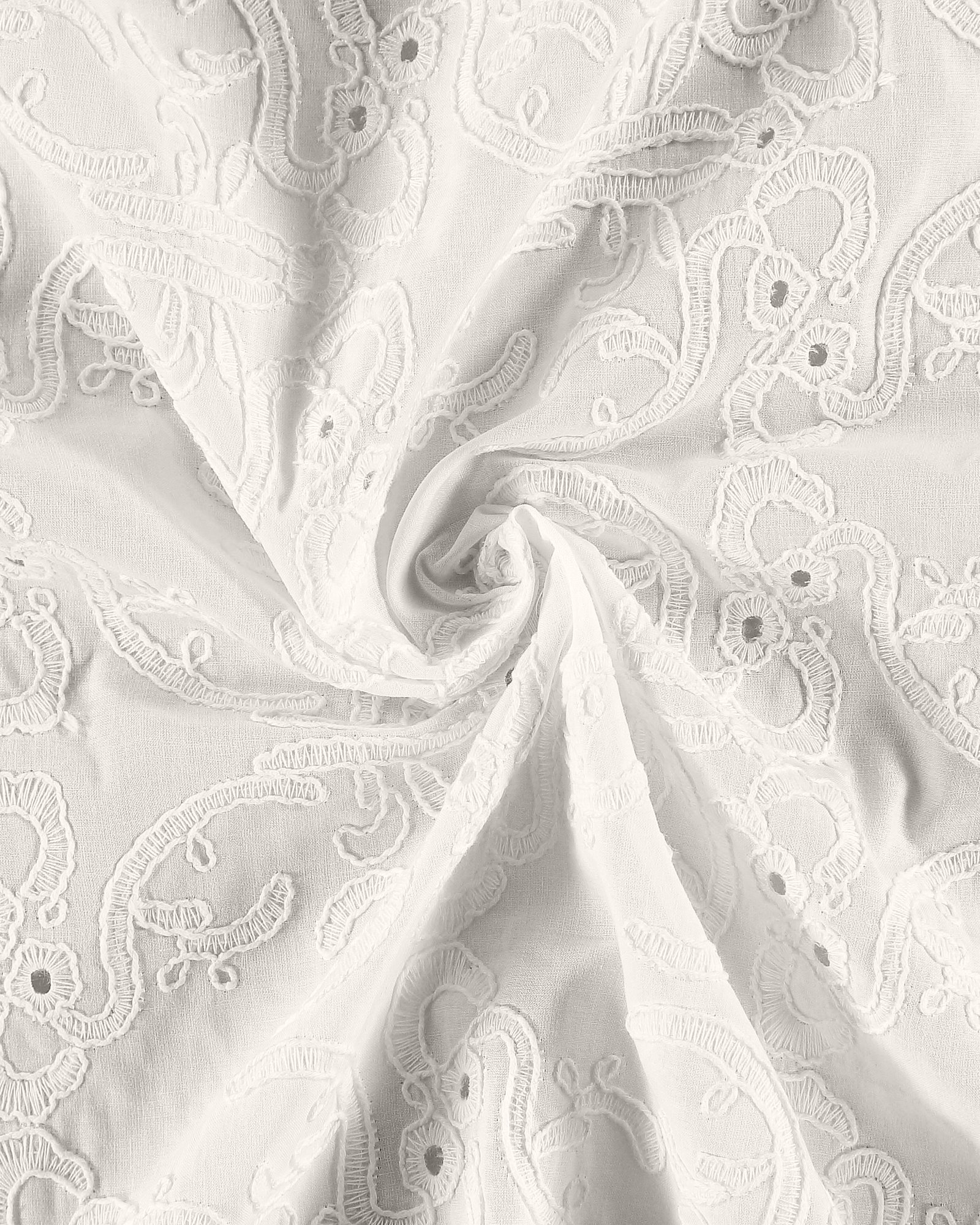 Broderie anglaise off white with pattern 550114_pack