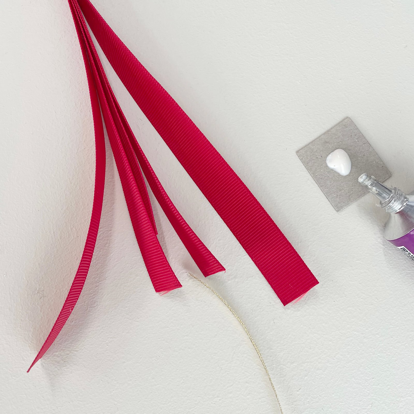 Christmas ribbon ornaments DIY4036-step4.jpg
