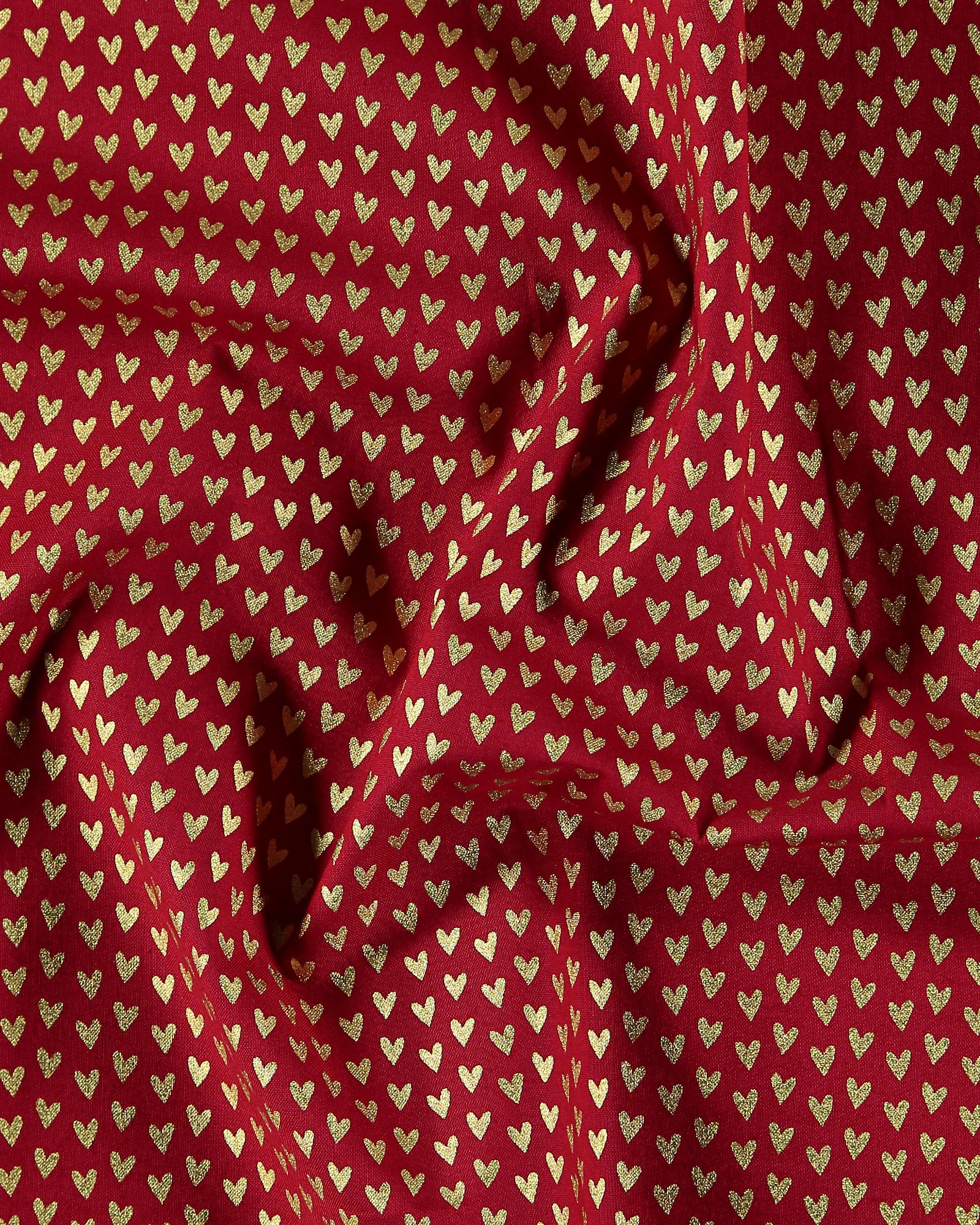 Cotton classic red with gold hearts 852397_pack