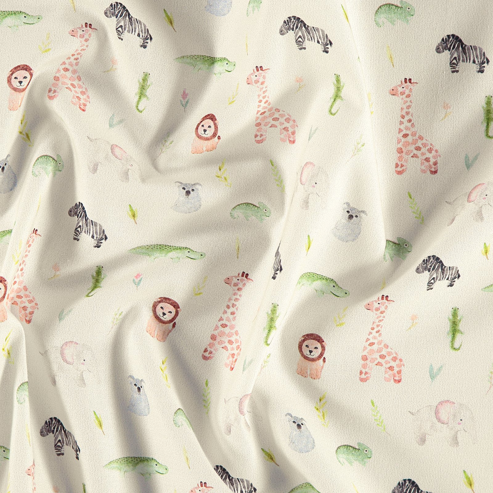 Cotton off white with wild animals 780563_pack