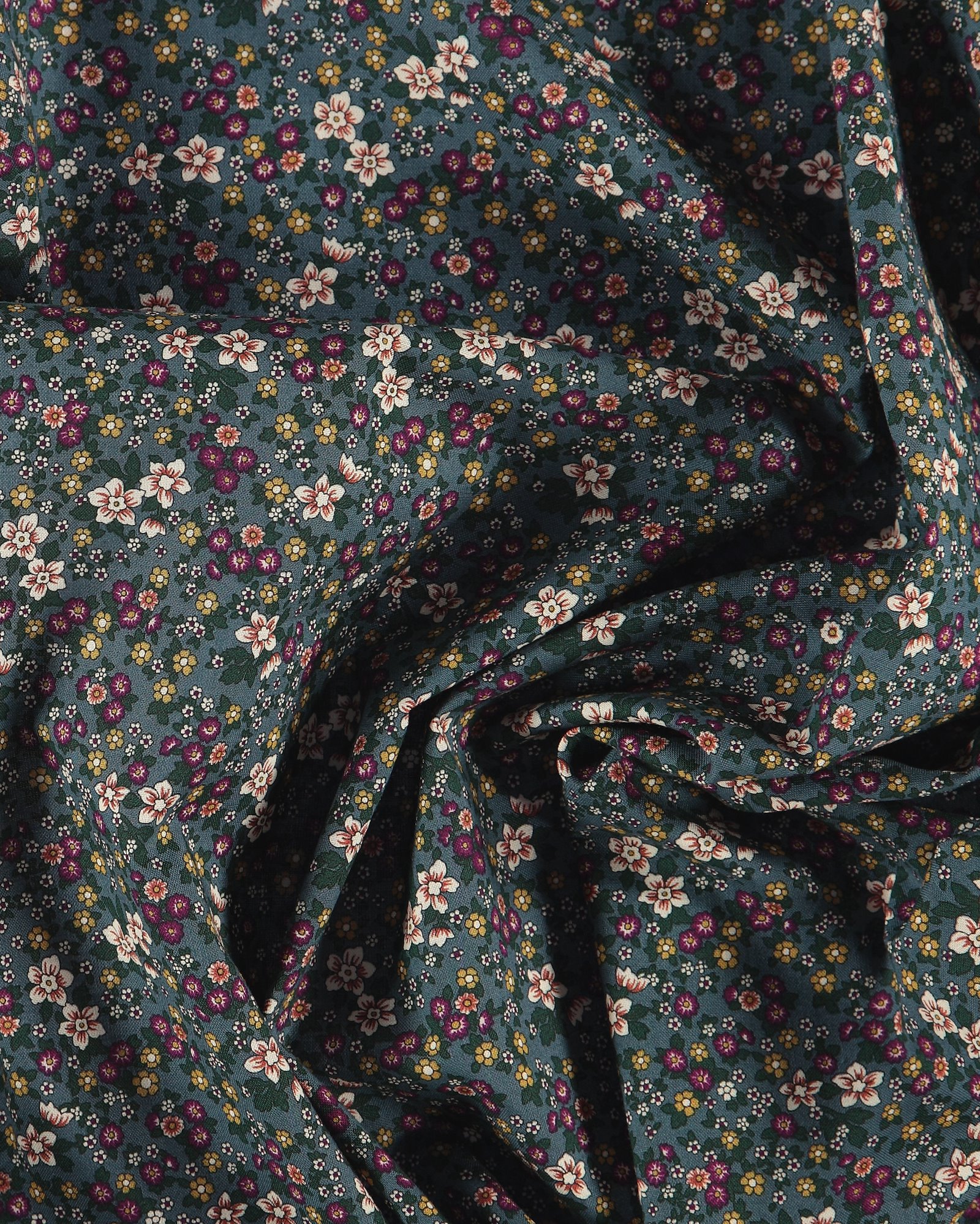 Cotton petrol with multicolour flowers 852327_pack
