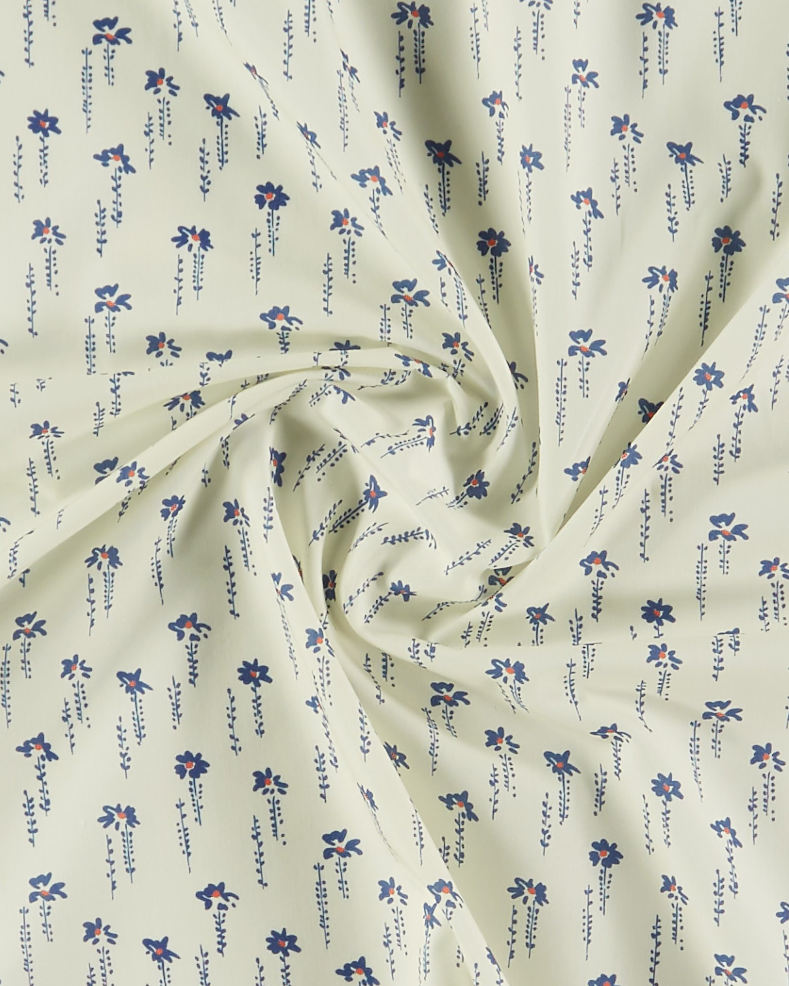 Cotton poplin offwhite with blue flowers 540139_pack