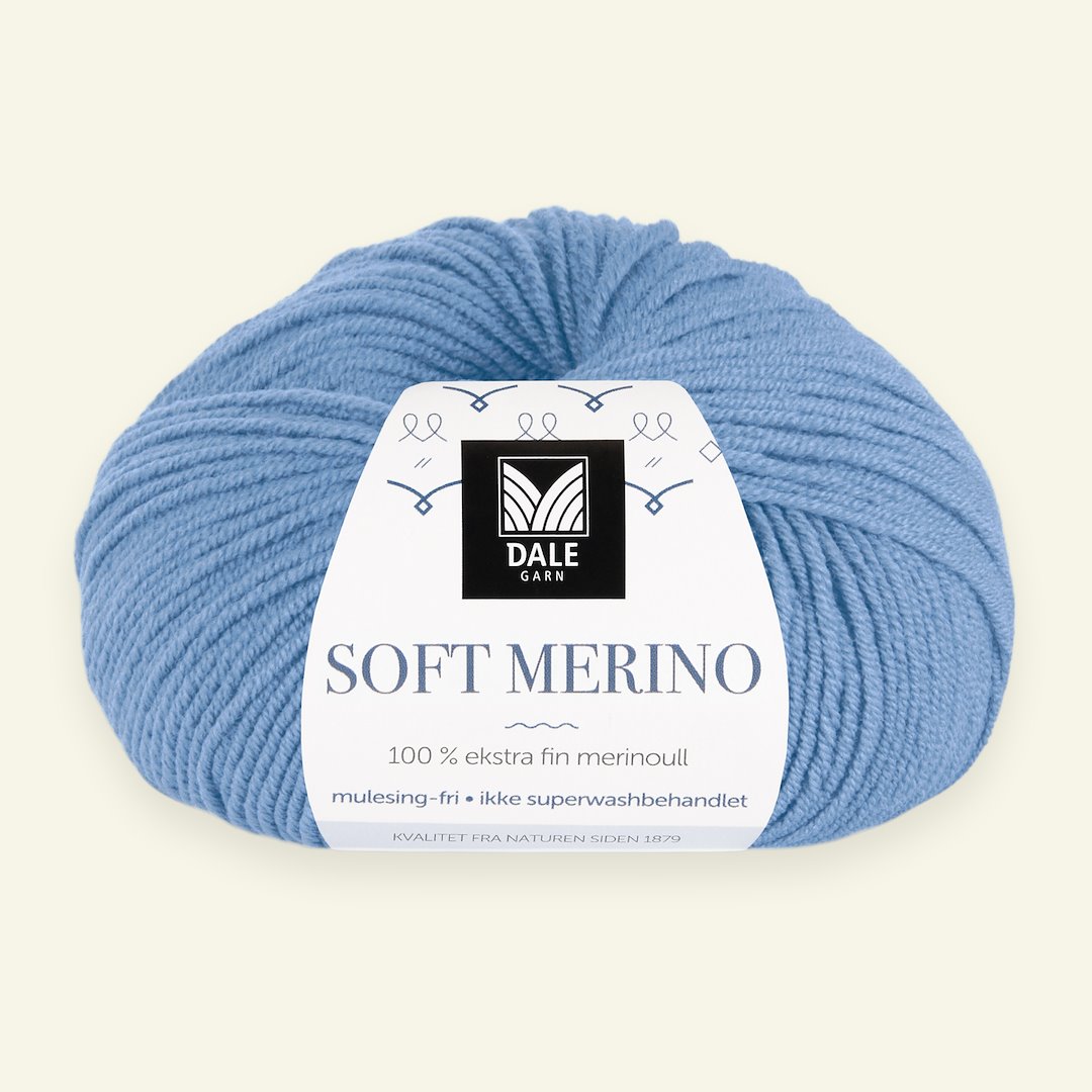 Se Dale Garn, 100% ekstra fint merinogarn "Soft Merino", blå (3027) hos Selfmade