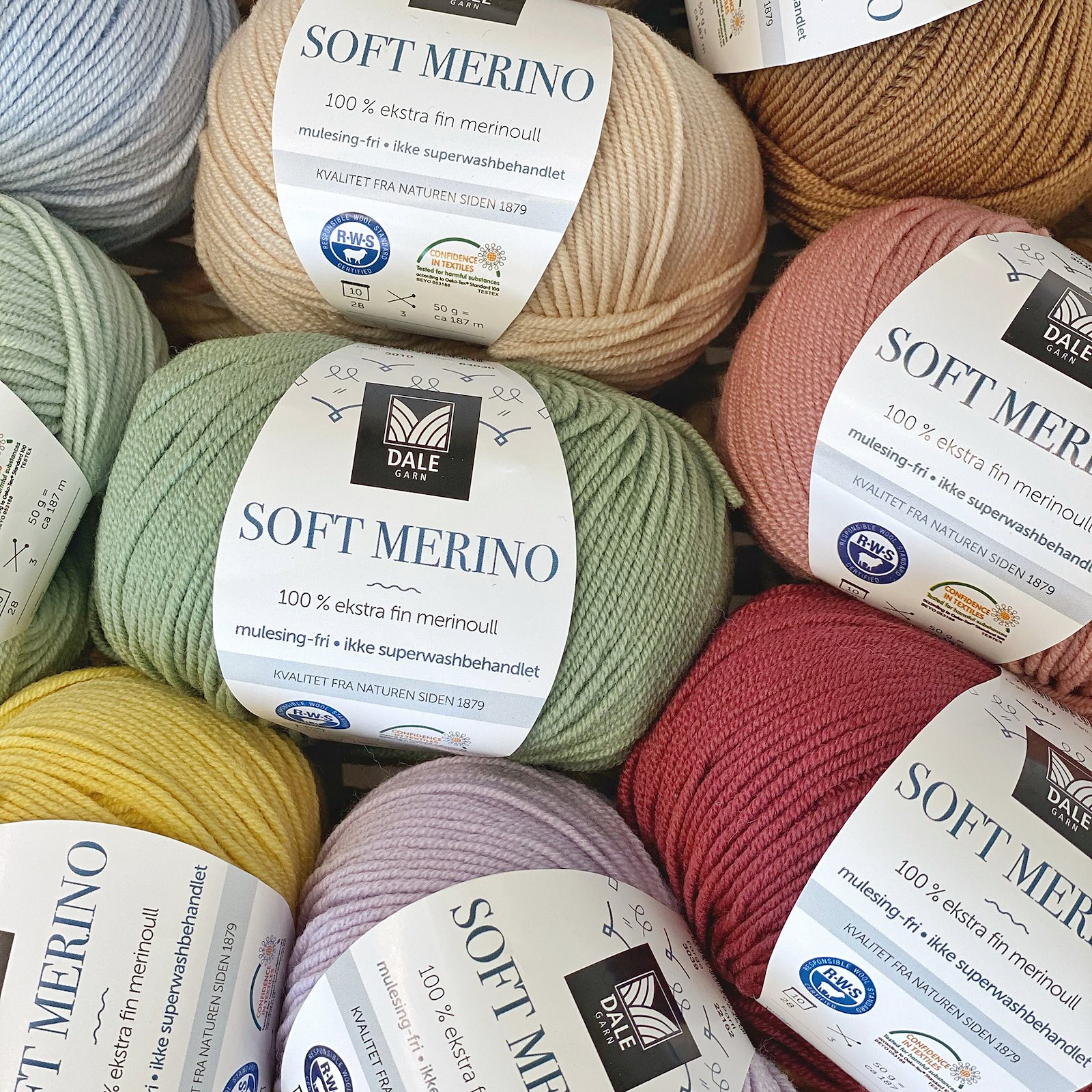 Dale Garn, 100% extra fine merino wool yarn, "Soft Merino", jadegreen (3010) 90000331_90000338_90000360_90000361_90000330_90000358_sskit