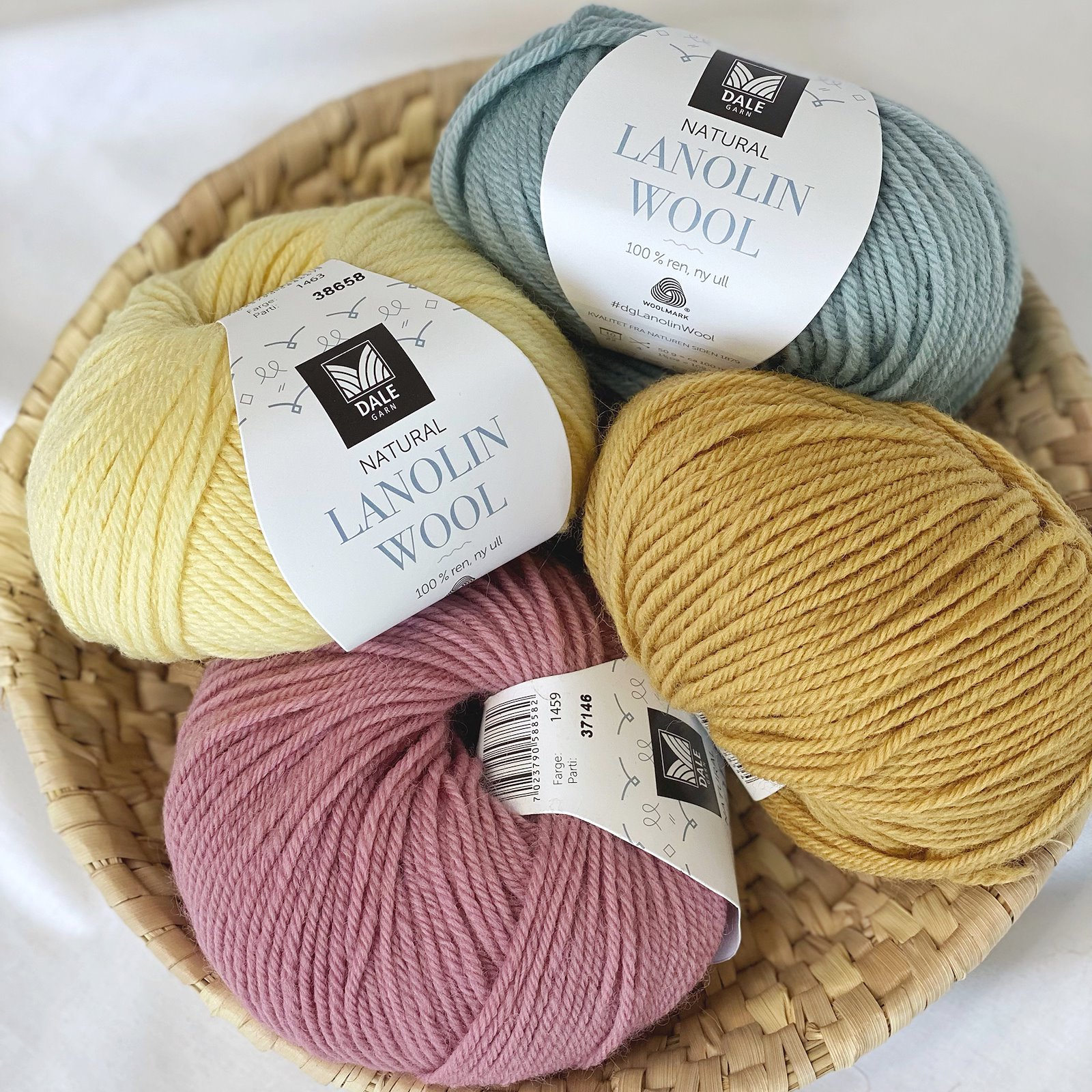 Dale Garn, 100% wool yarn "Lanolin Wool", camel (1456) 90000302_90000305_90000301_90000298_90000298_sskit