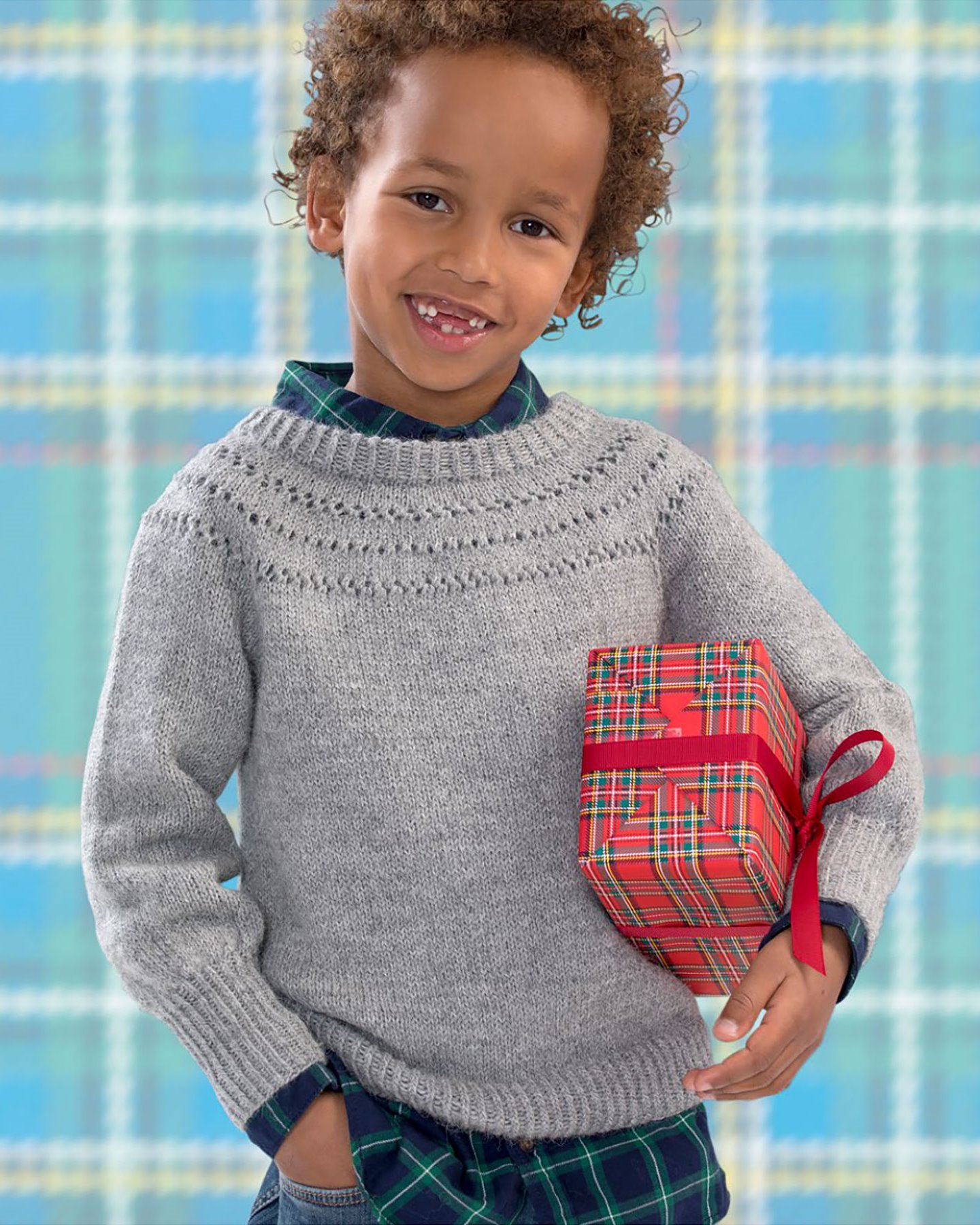 Dale garn, strikkeoppskrift – Marivoll genser & lue, barn DALE6015_Marivoll_Jumper_Hat.jpg