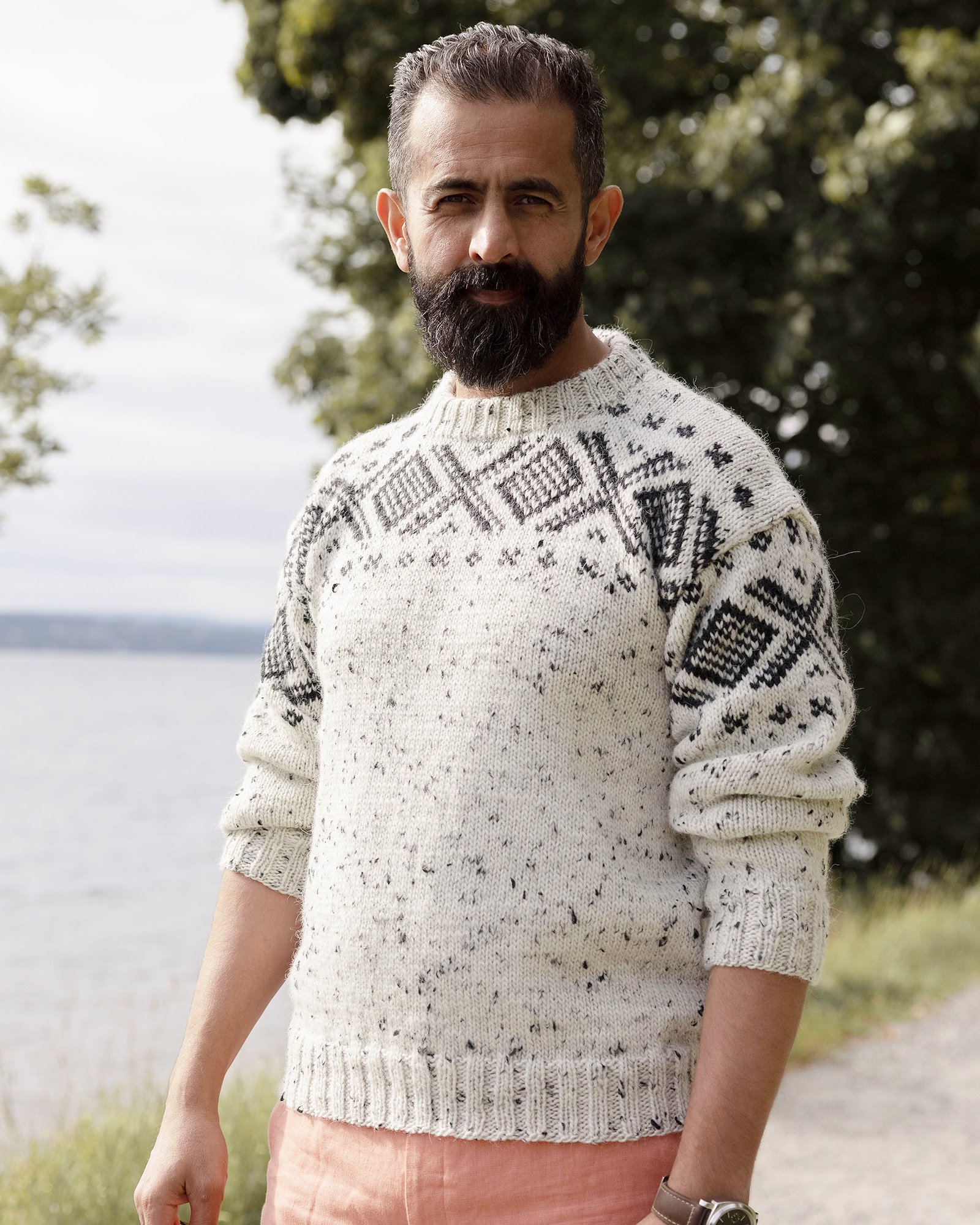 Dale yarn, knitting pattern – Cortina jumper, men DALE8000_Cortina_Jumper.jpg