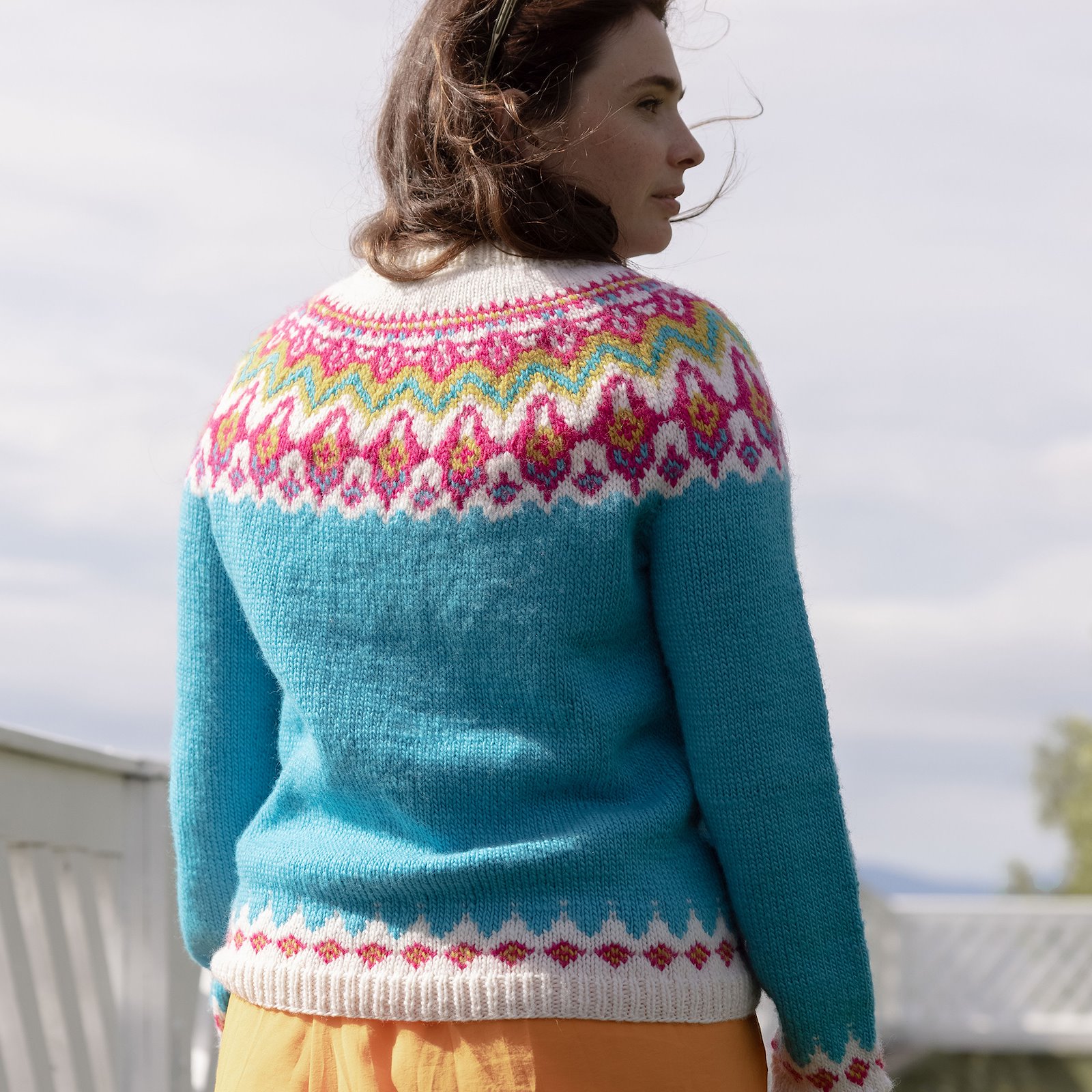 Dale yarn, knitting pattern – Klaki jumper, women DALE2005_Klaki_Jumper_b.jpg
