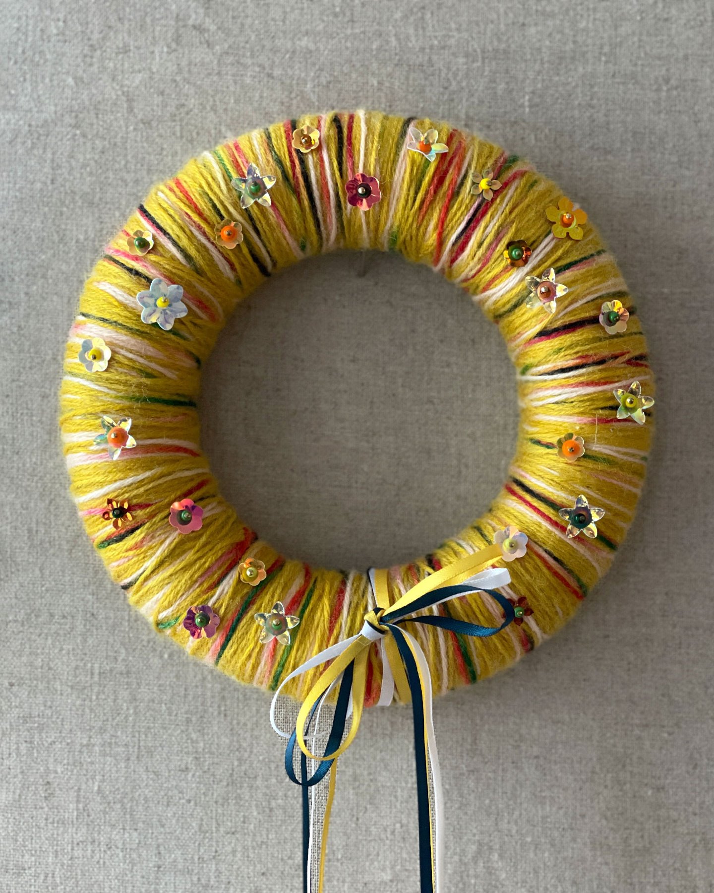 DIY: Yarn-wrapped Easter wreath DIY4308-Image.jpg
