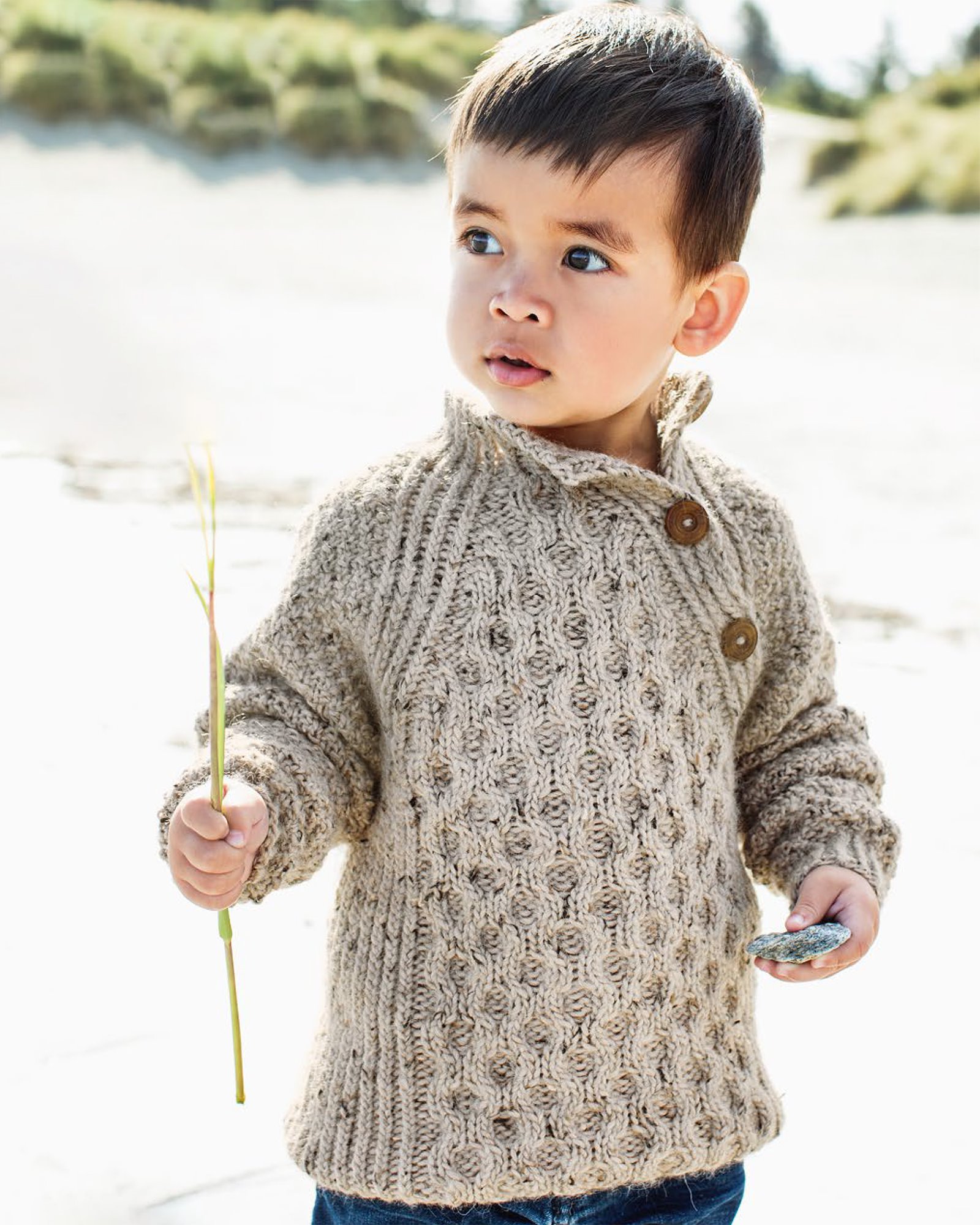 Du Store Alpakka, knitting pattern – Jumper for Boys DALE6028_Boy_Jumper.jpg