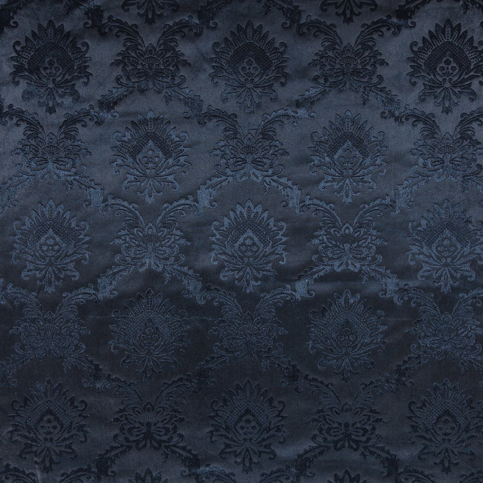 Embossed velvet m blue w wallpaper look 250707_pack_sp