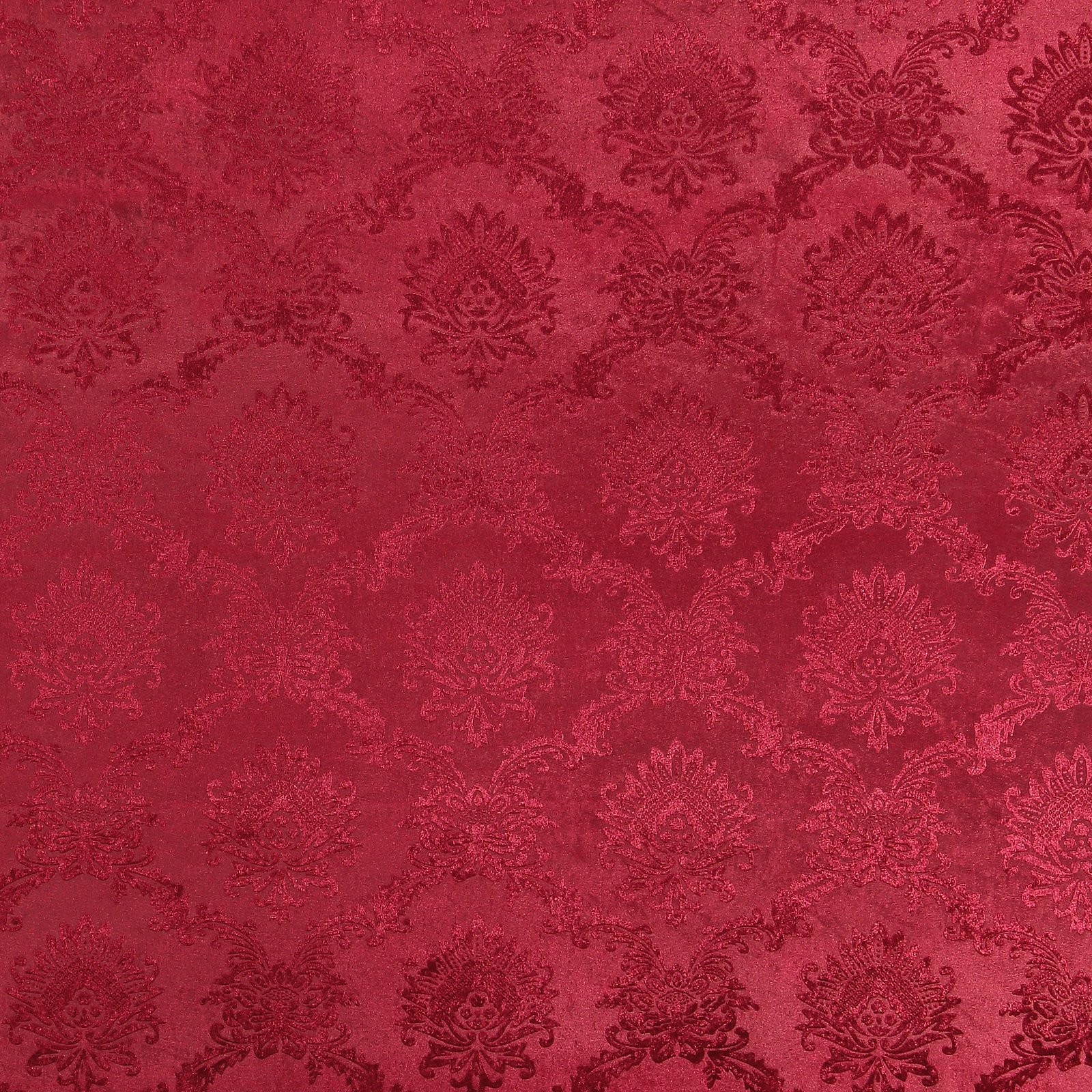 Embossed velvet red w wallpaper look 250376_pack_solid