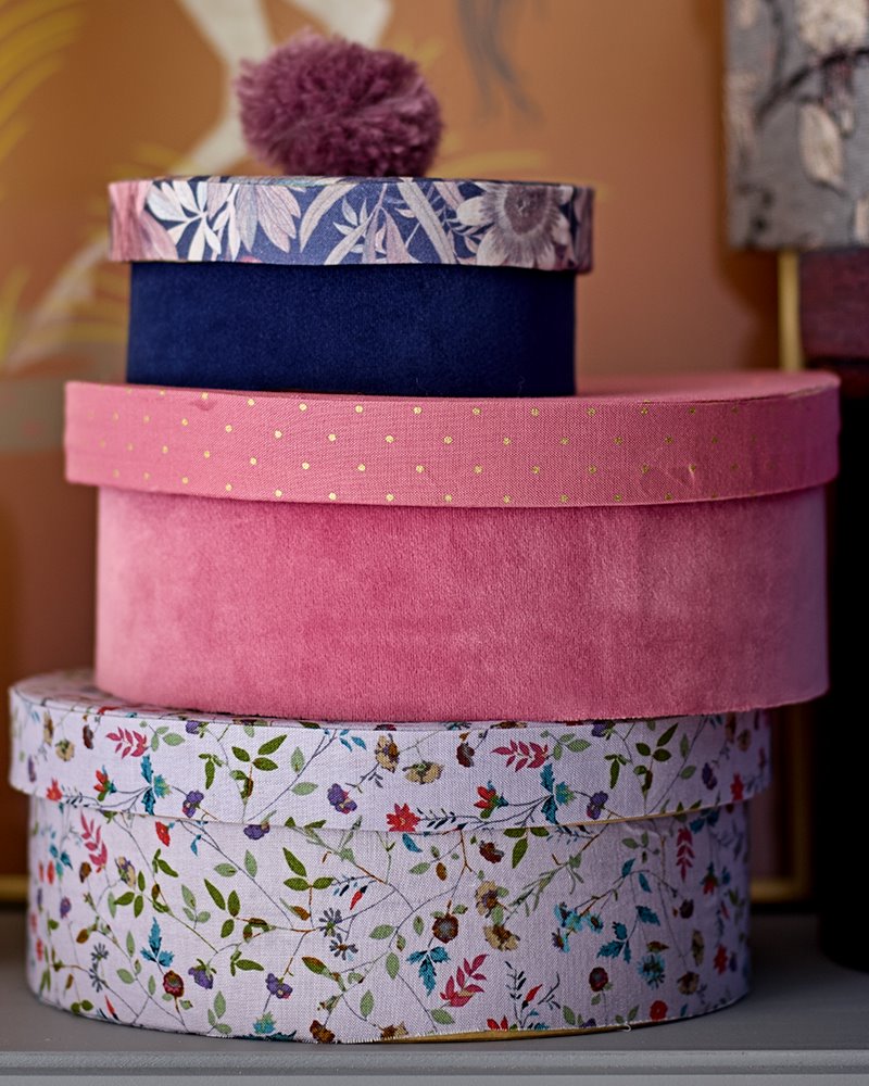 Fabric-covered boxes DIY3037_dekoration_boxes.jpg