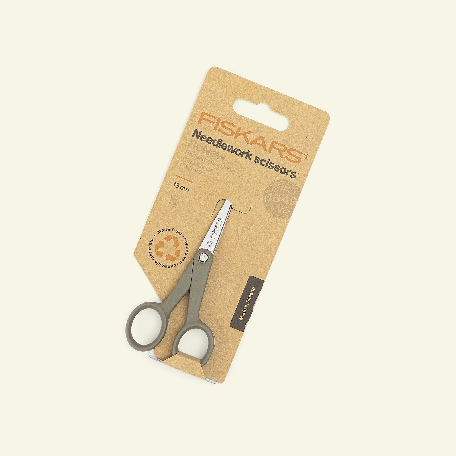 Fiskars ReNew sewing scissors 13cm 42033_pack_b
