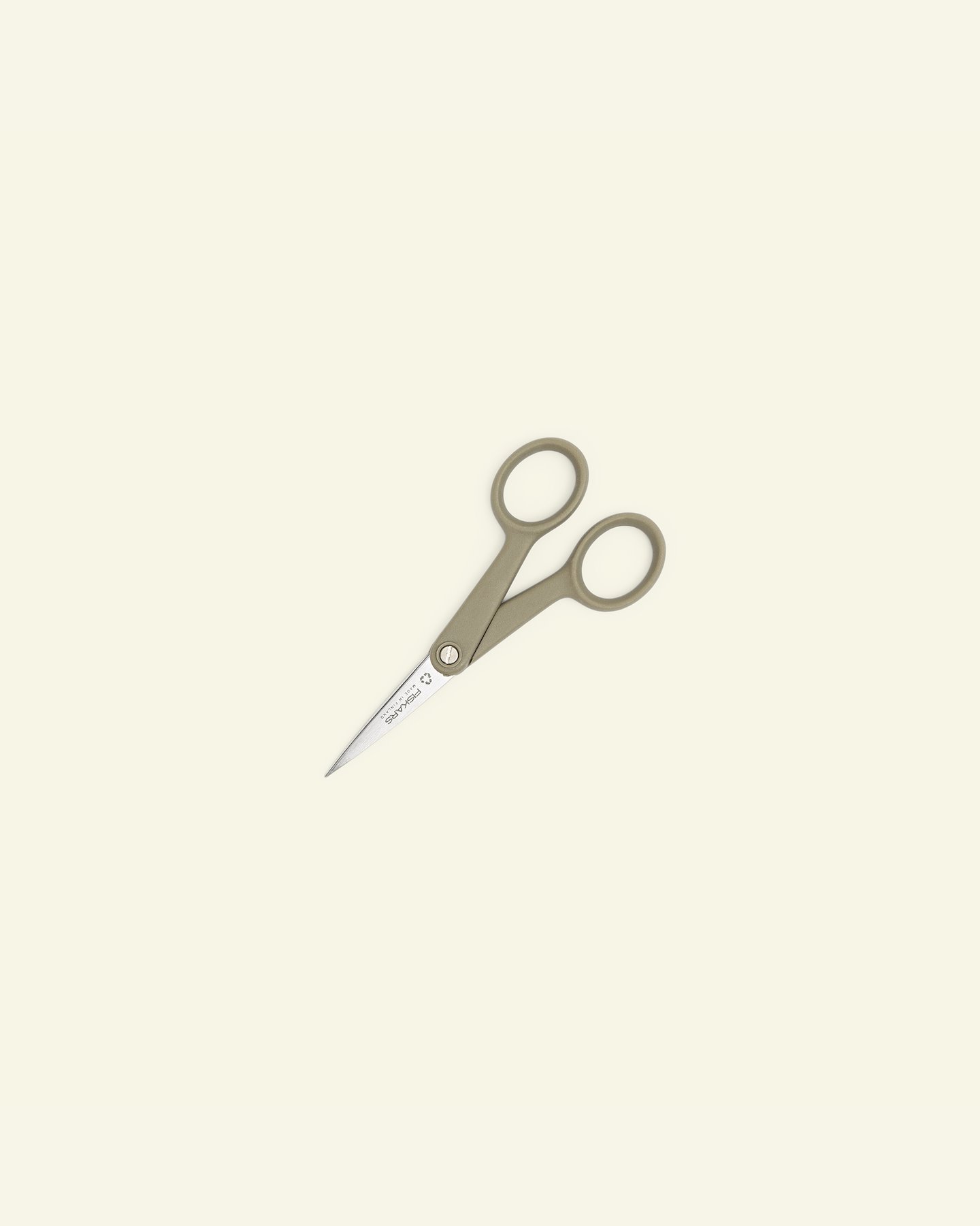 Fiskars ReNew sewing scissors 13cm 42033_pack