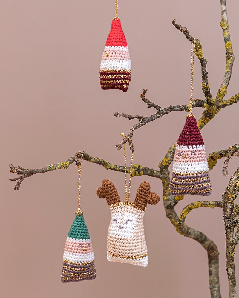 FRAYA crochet pattern - Cool Christmas Creatures, cuddly toys FRAYA7020_1.jpg