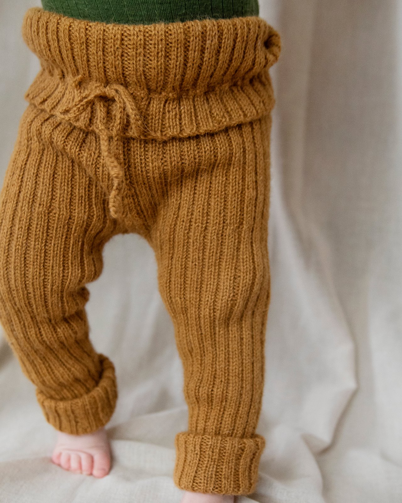 FRAYA knitting pattern - Dishy Legs Baby Tights, kids & babies - Woolly Version FRAYA6034.jpg