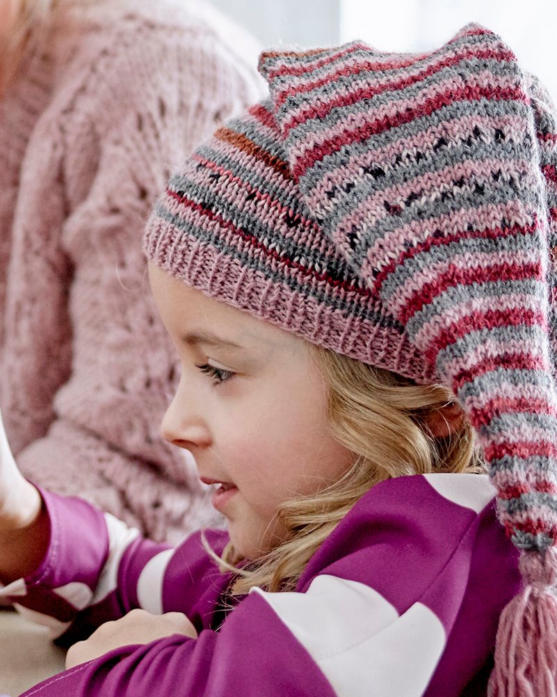 FRAYA knitting pattern - Elf on the Move Hat, accessories FRAYA3019.jpg