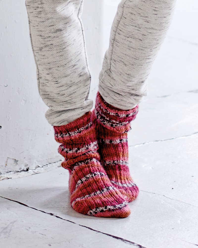 FRAYA knitting pattern - Grounded Socks, accessories FRAYA3016.jpg