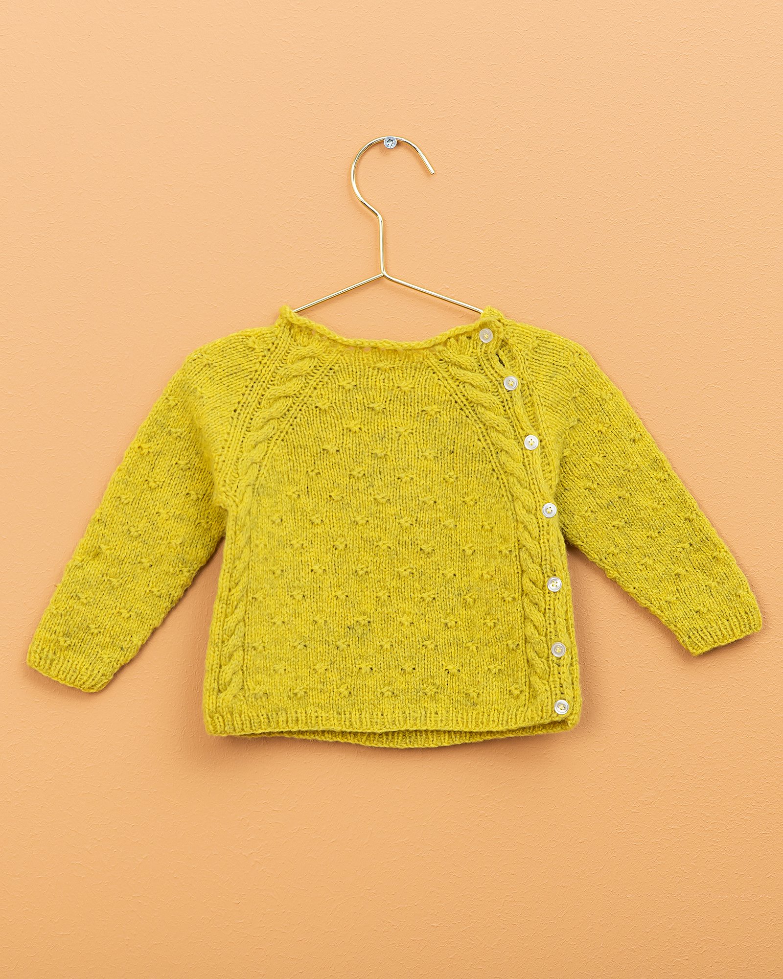 FRAYA knitting pattern - Soft Cuddles Baby Sweater, kids & babies FRAYA6013.jpg