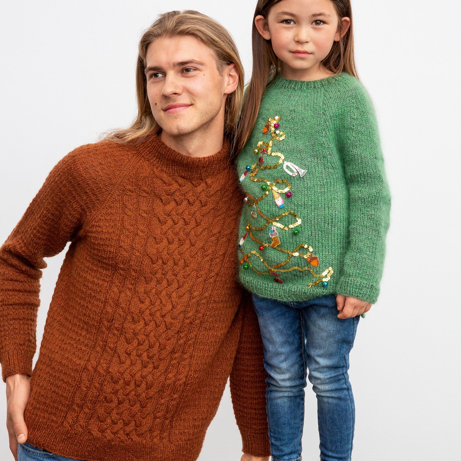 FRAYA knitting pattern - Ticklish Sweater, kids & babies FRAYA8002_90054745_FRAYA6023_90053598_90054947_96018_51004_bundle