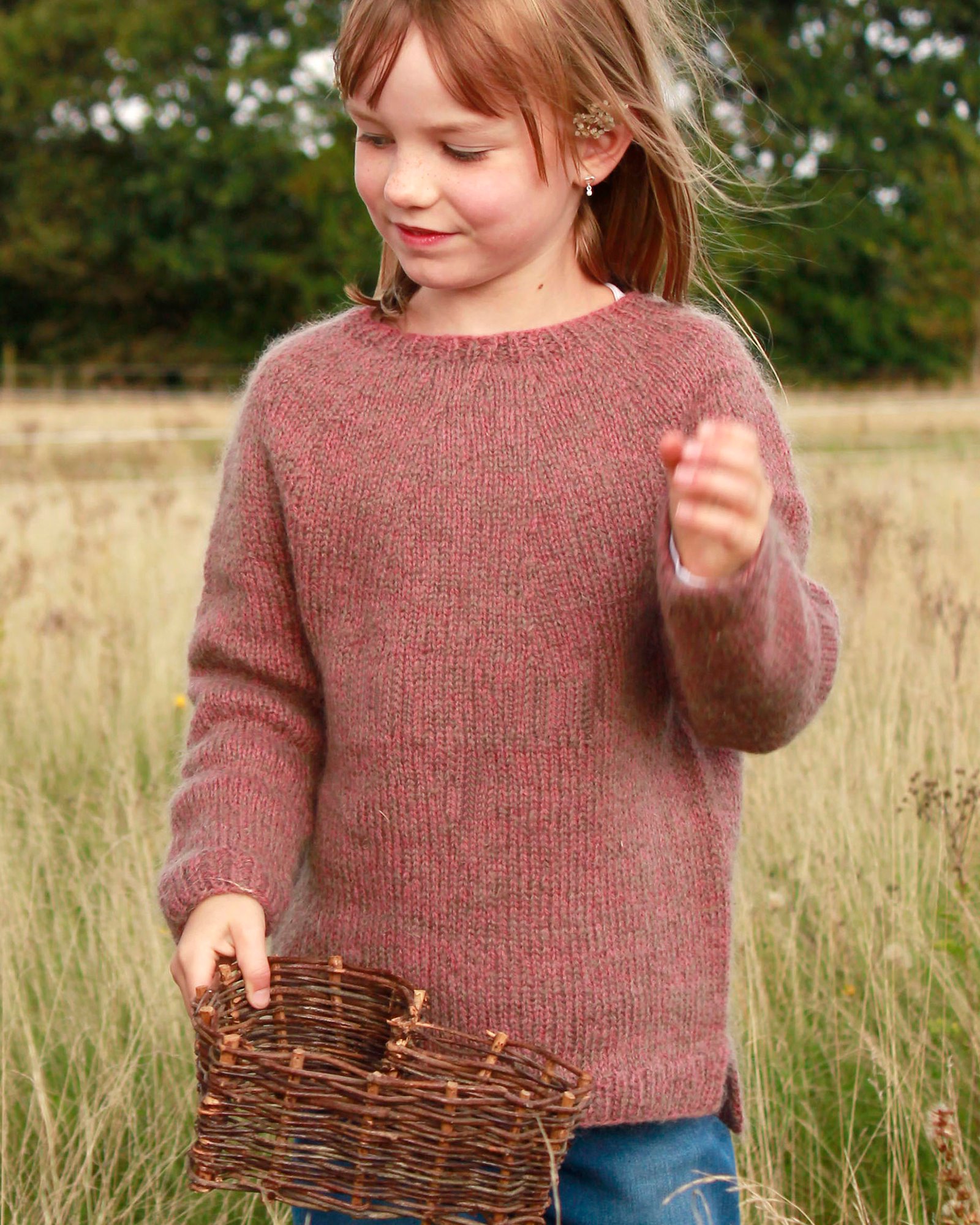 FRAYA strikkeoppskrift - Ticklish Sweater, barn & baby FRAYA6023.jpg