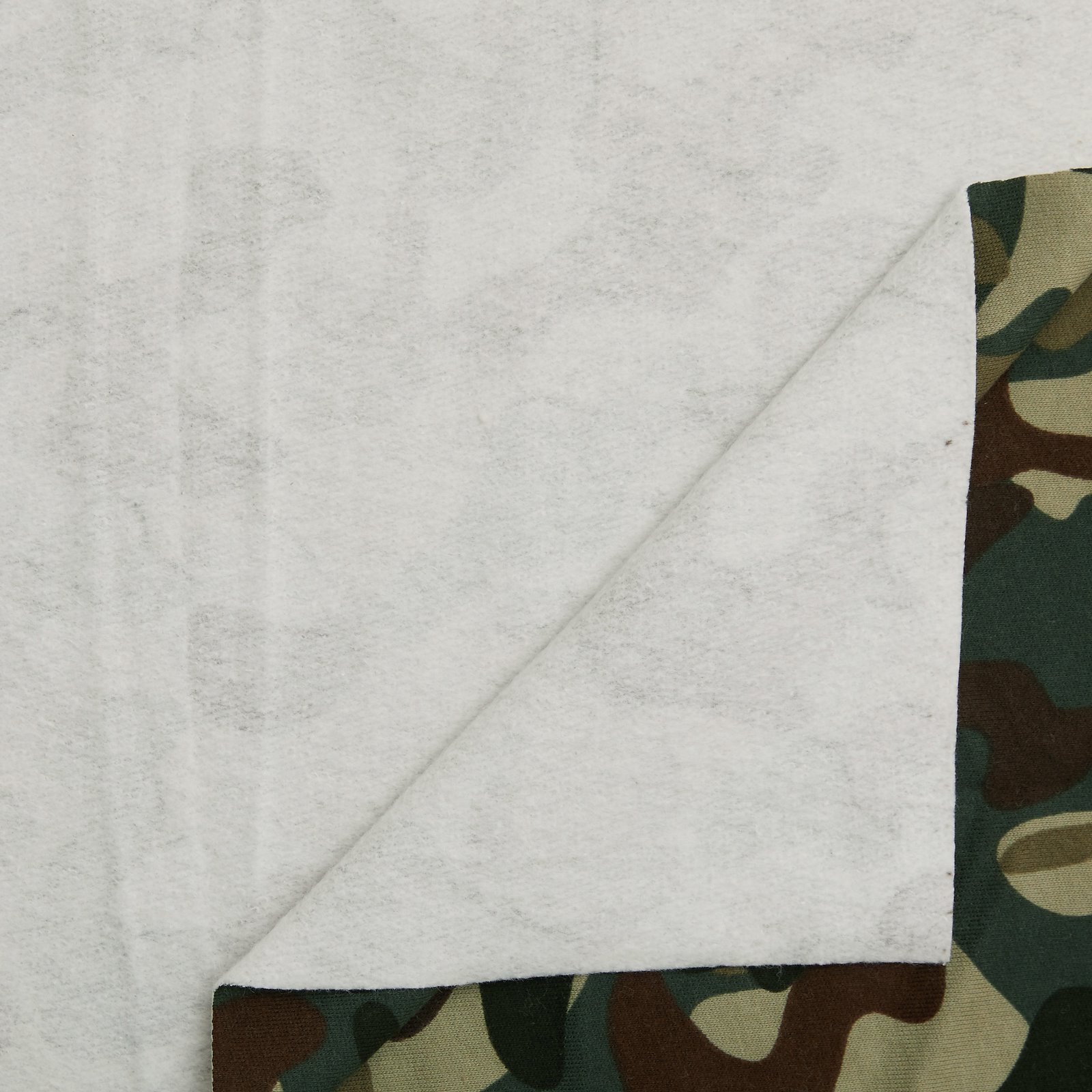 French terry with camouflage print 211950_pack_b