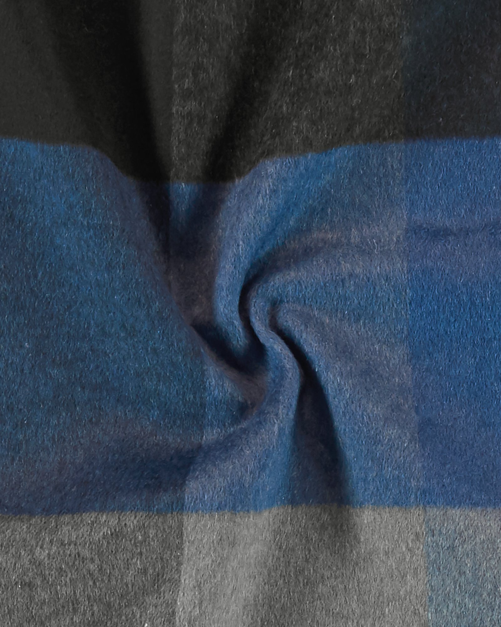 Gewebte Wolle schw./grau/blau karo GF 300282_pack