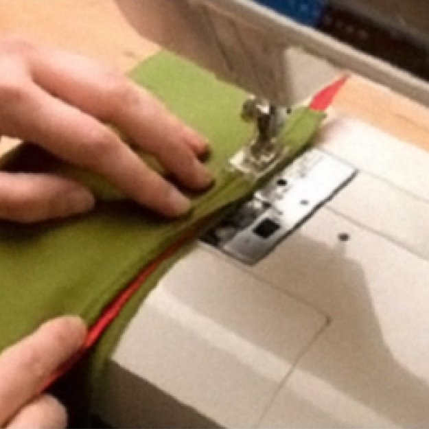 How to sew piping ribbon/piping Diy8001-step2.jpg
