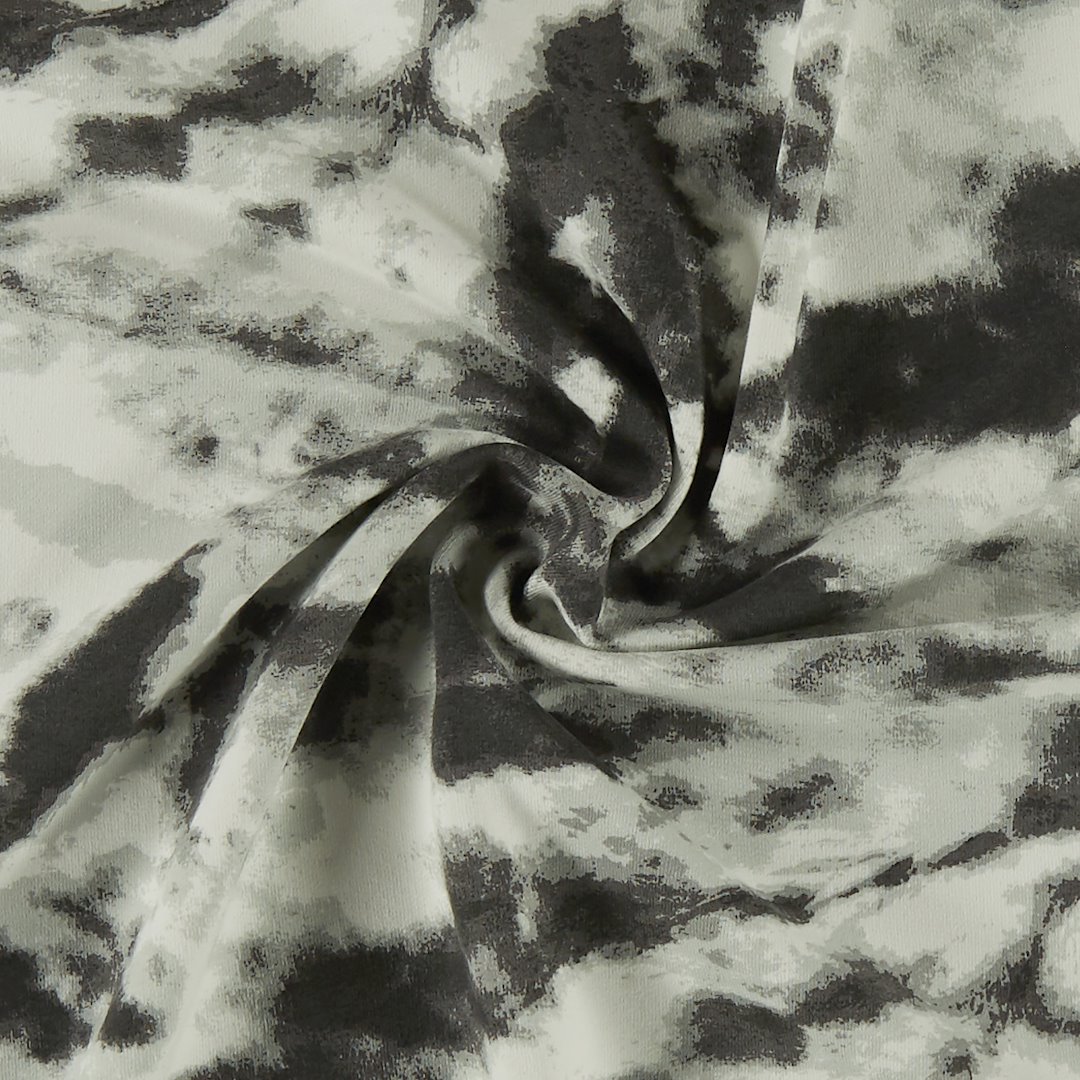Se Isoli med sort/grå/hvid batik print hos Selfmade