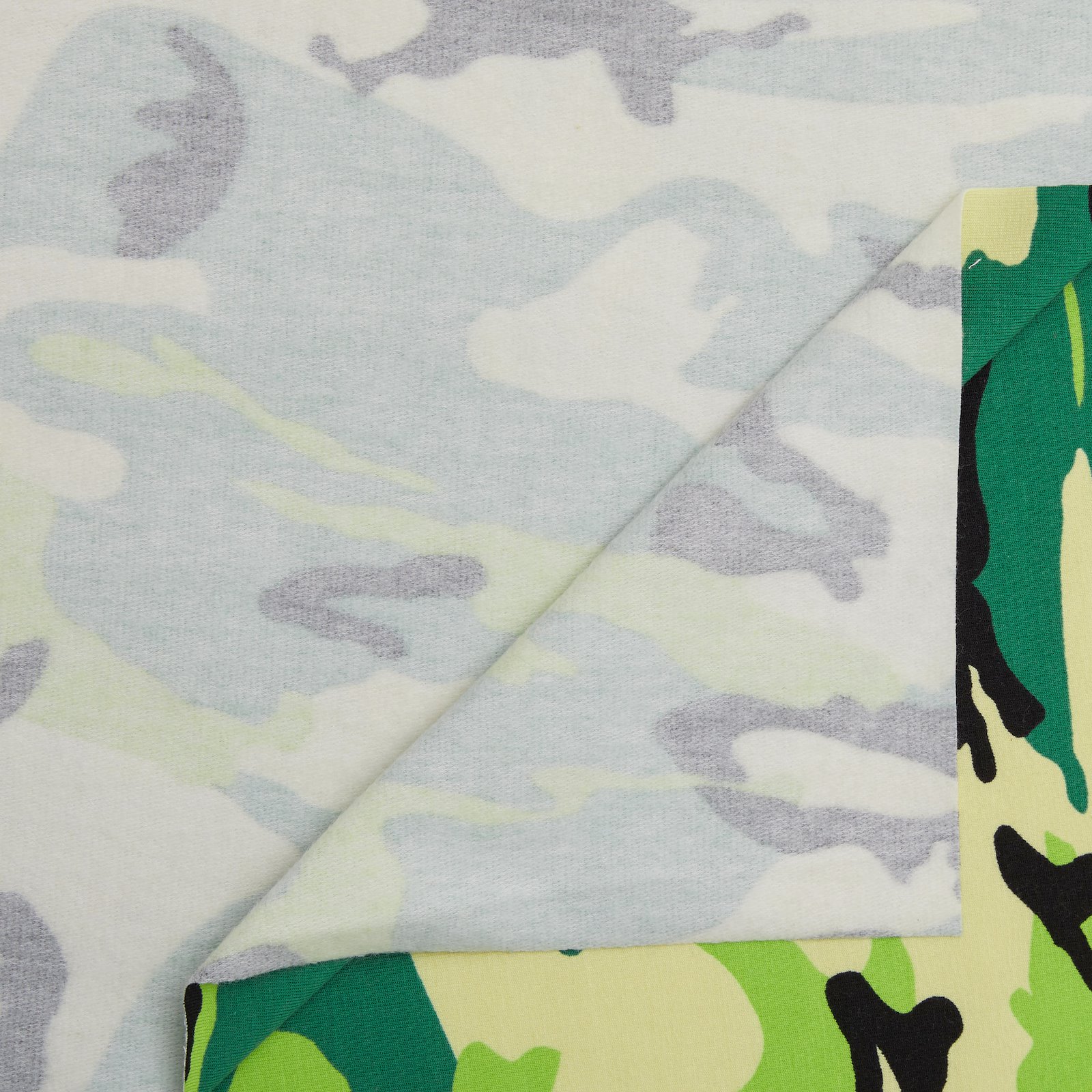 Isoli mørk grøn m camouflage print ruet 211938_pack_b