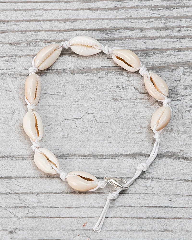 Knytarmband med snäckor DIY6017_bracelet_seashell.jpg