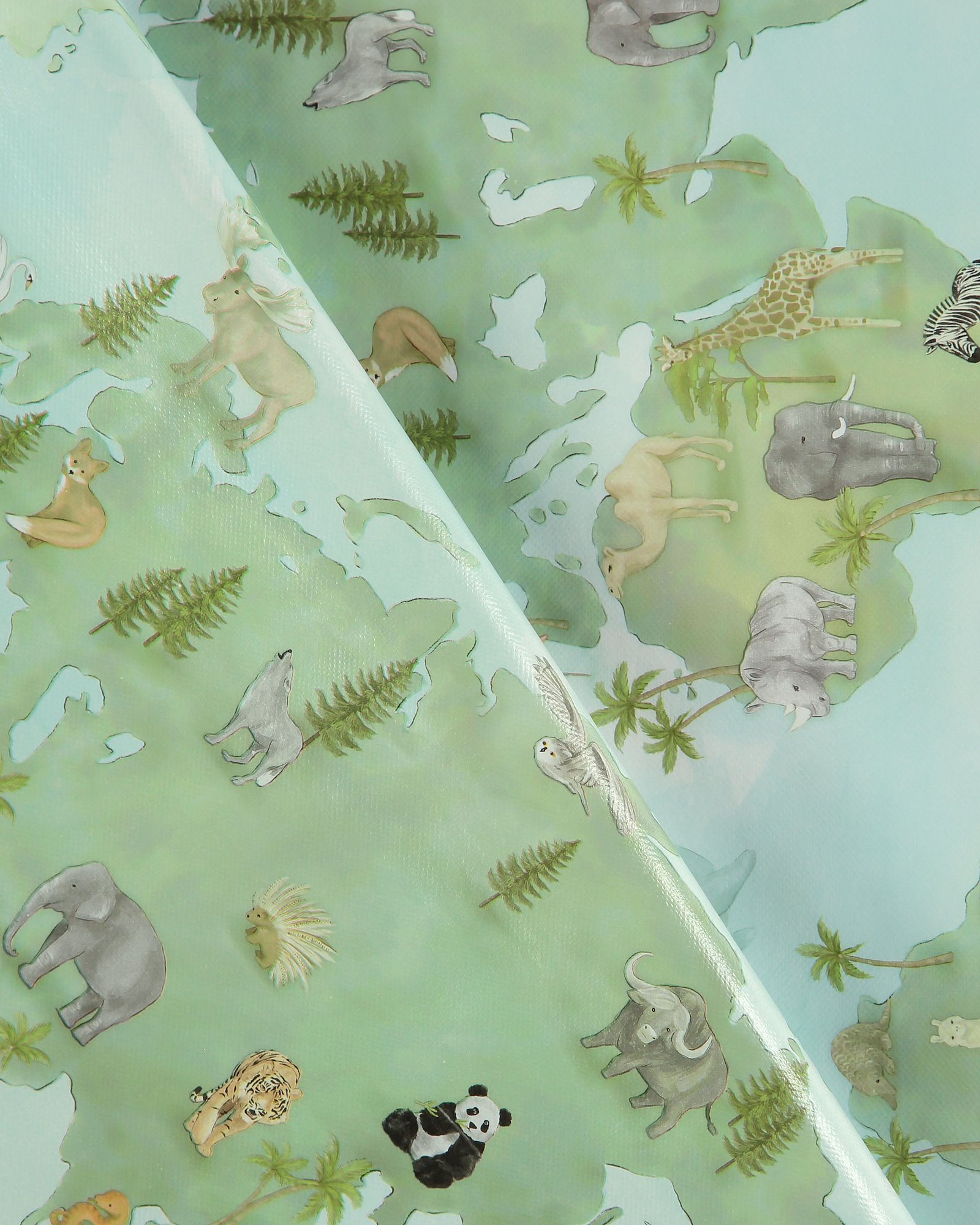 Non-woven oilcloth animals of the world 866137_pack