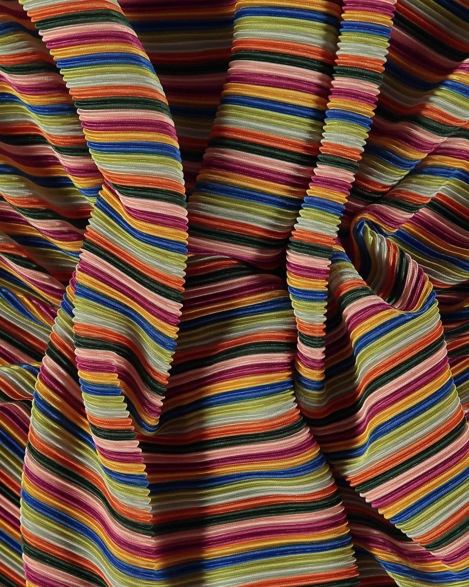 Pleats with multicolored stripe 280105_pack