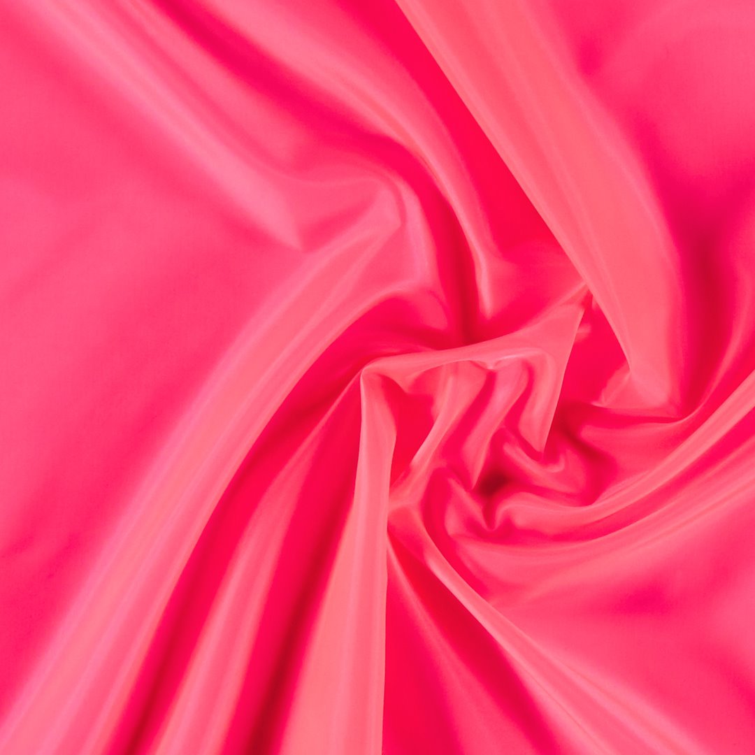 Se Polyester foer pink hos Selfmade