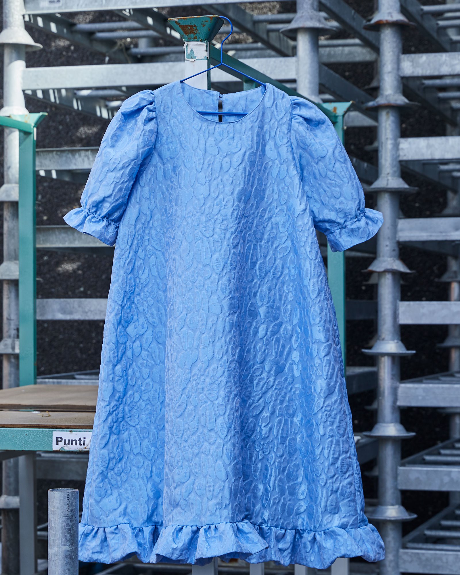 Skriv ut eget symønster: A-dress with puff sleeve #pernilledress DIY2401_pack.jpg