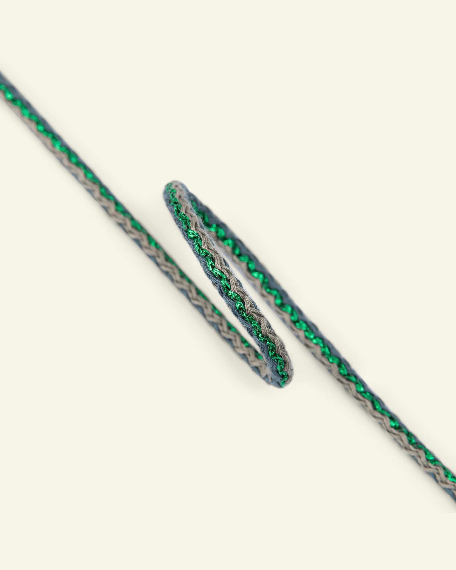 String 5mm green lurex/khaki 3m 22412_pack