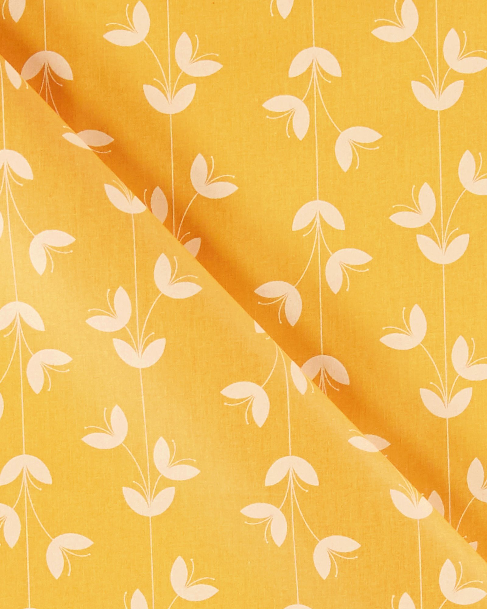 Tekstilvoksduk varm gul med blomster 866152_pack