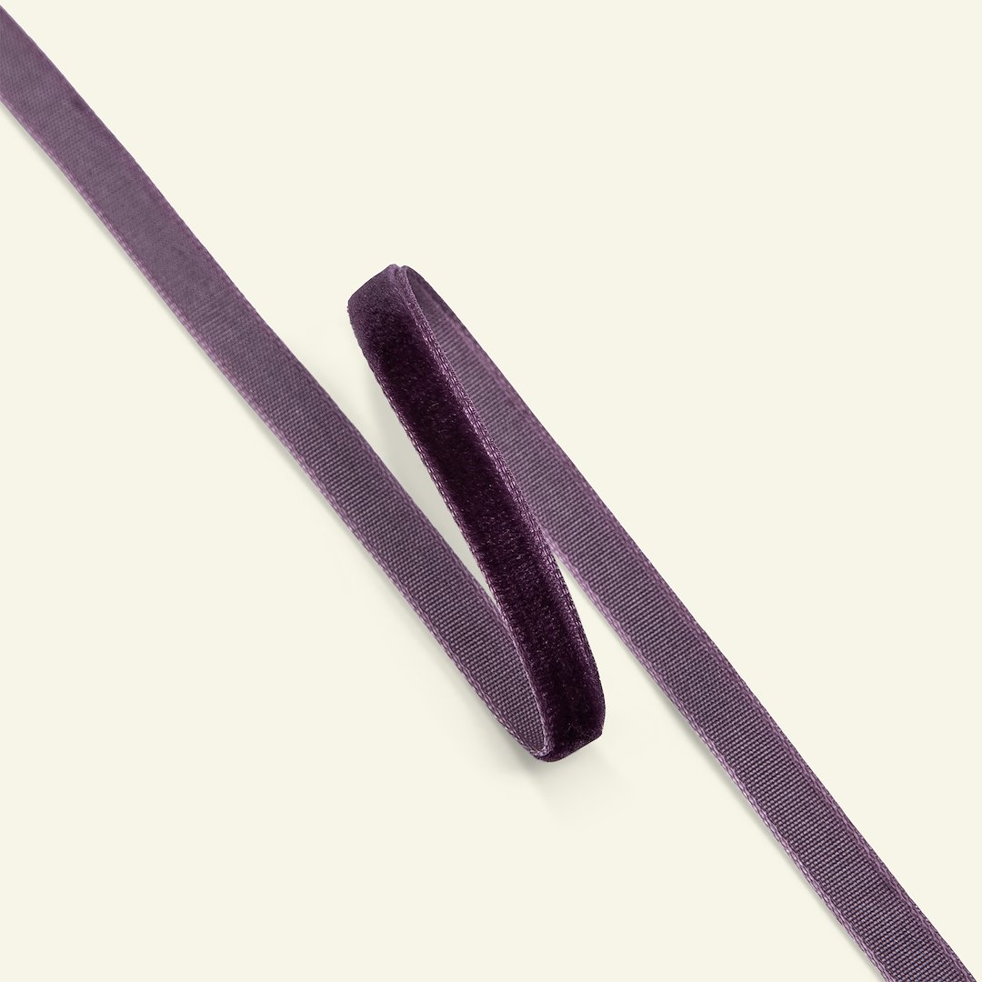 Se Velourbånd 7mm aubergine 3m hos Selfmade