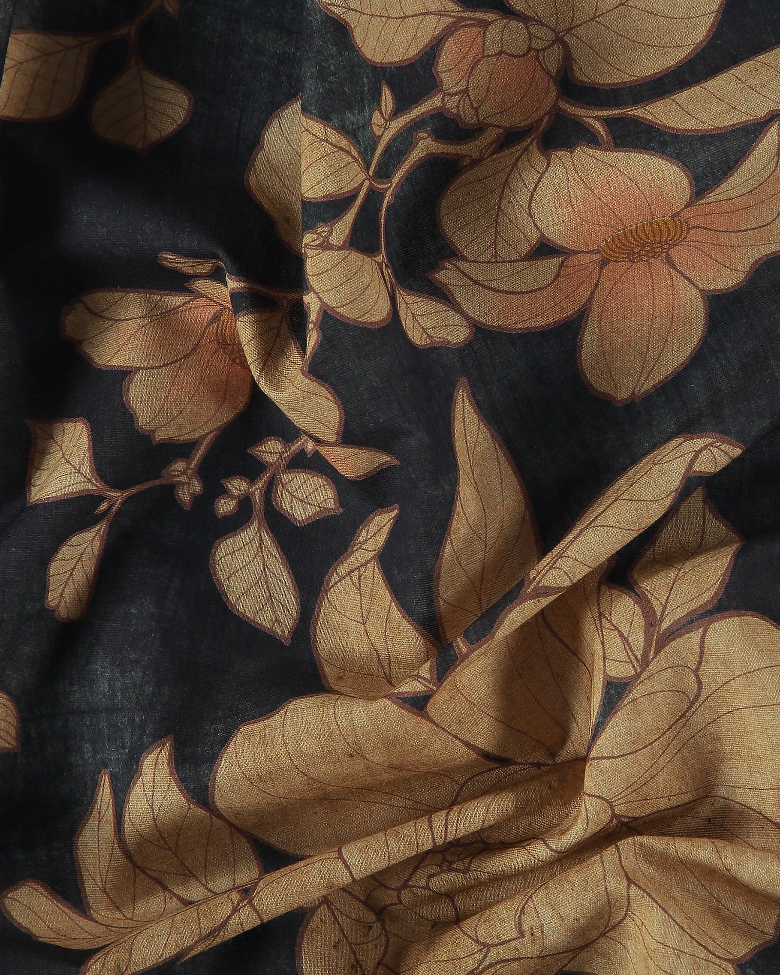 Woven cotton/linen blue with big flowers 780517_pack