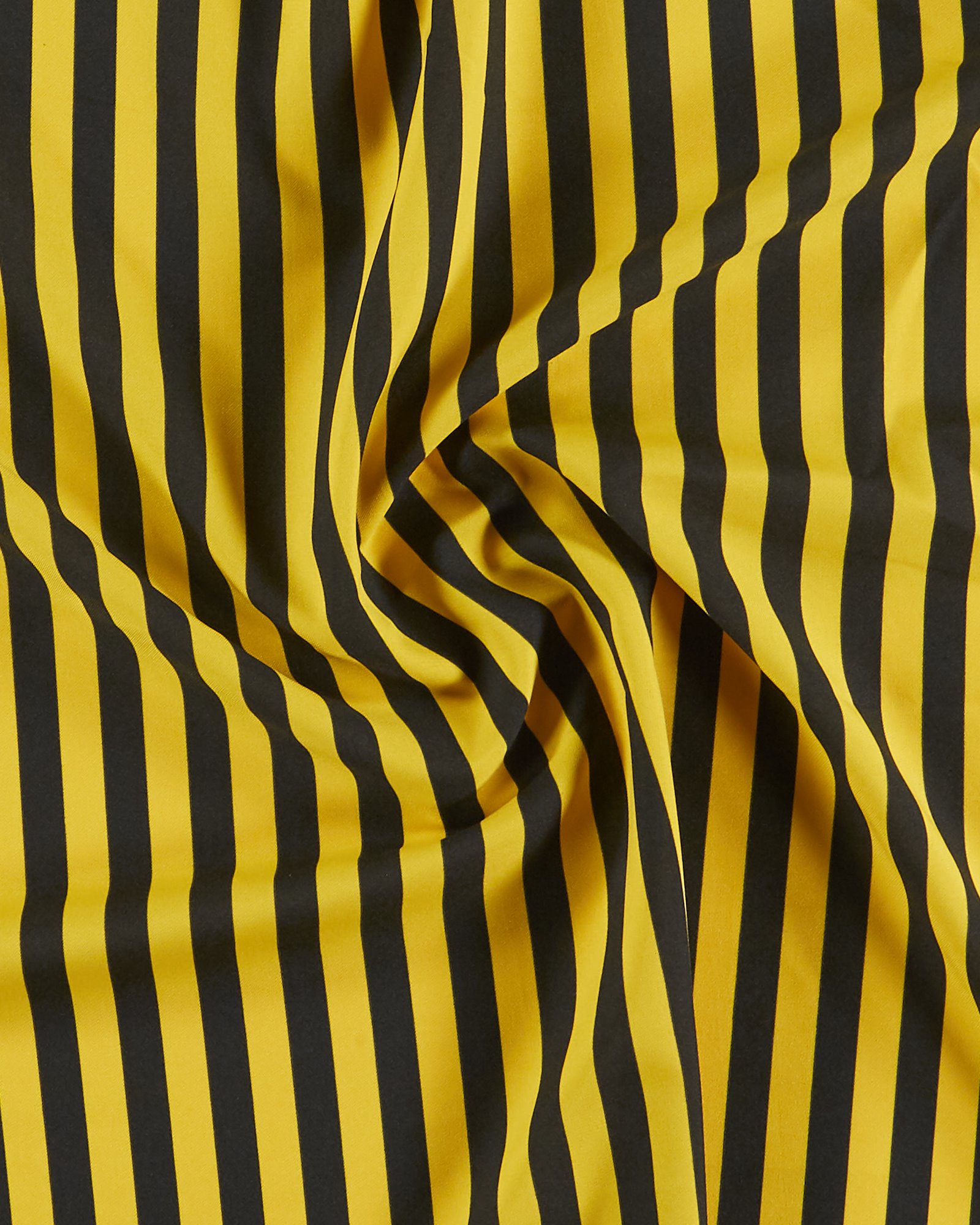 Woven crepe with black/yellow stripes 502101_pack