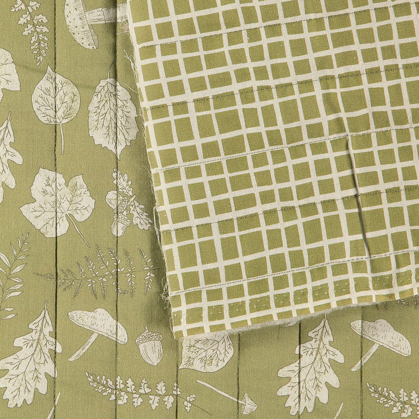 Woven quilt olive green w leafs 2-sided 920258_pack_b