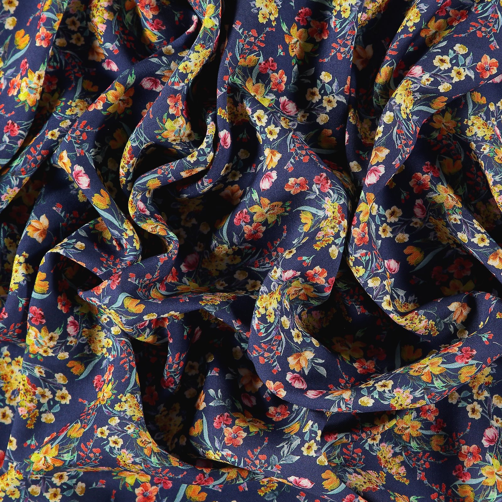 Woven viscose dark blue w small flowers 710642_pack