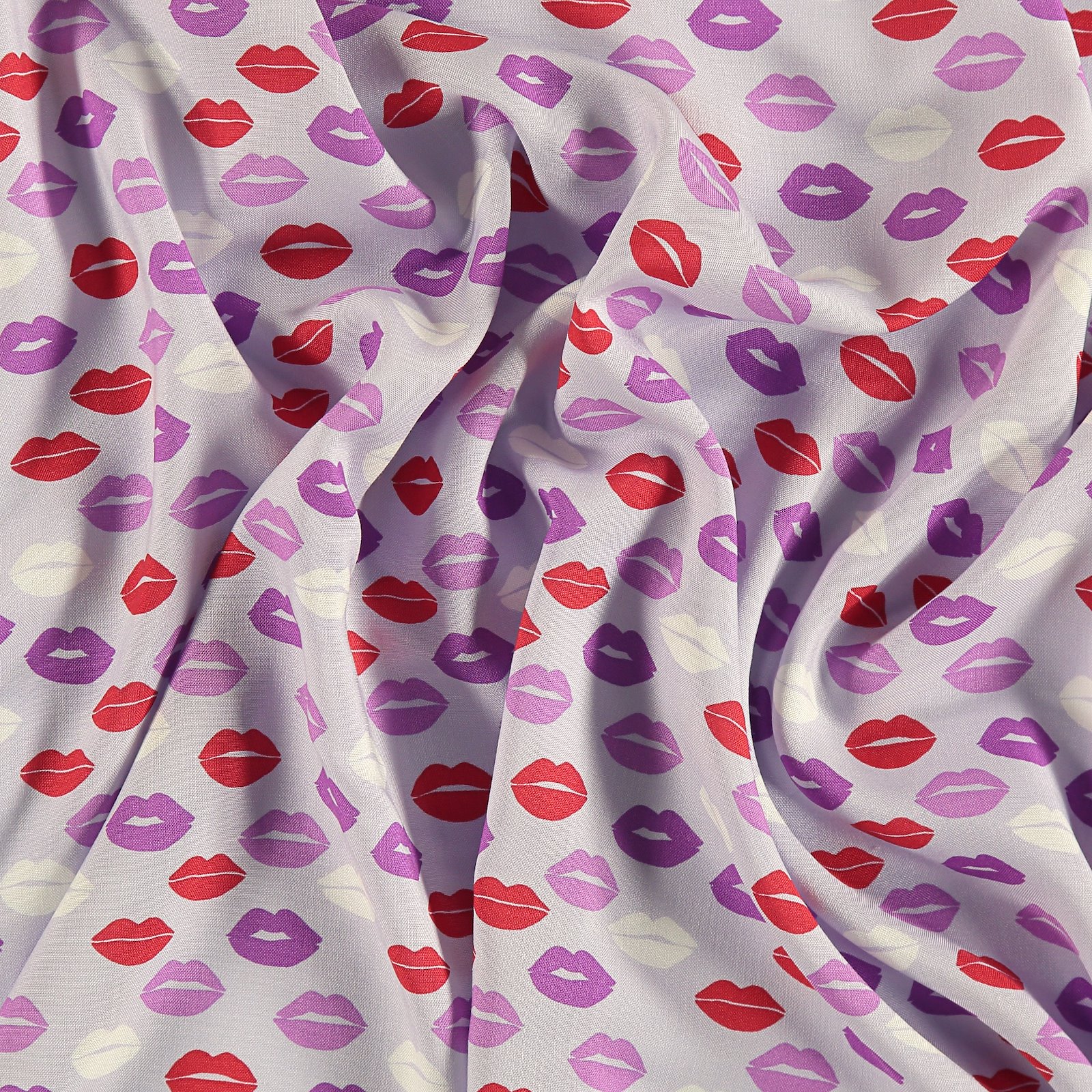 Woven viscose dusty purple with lips 710633_pack