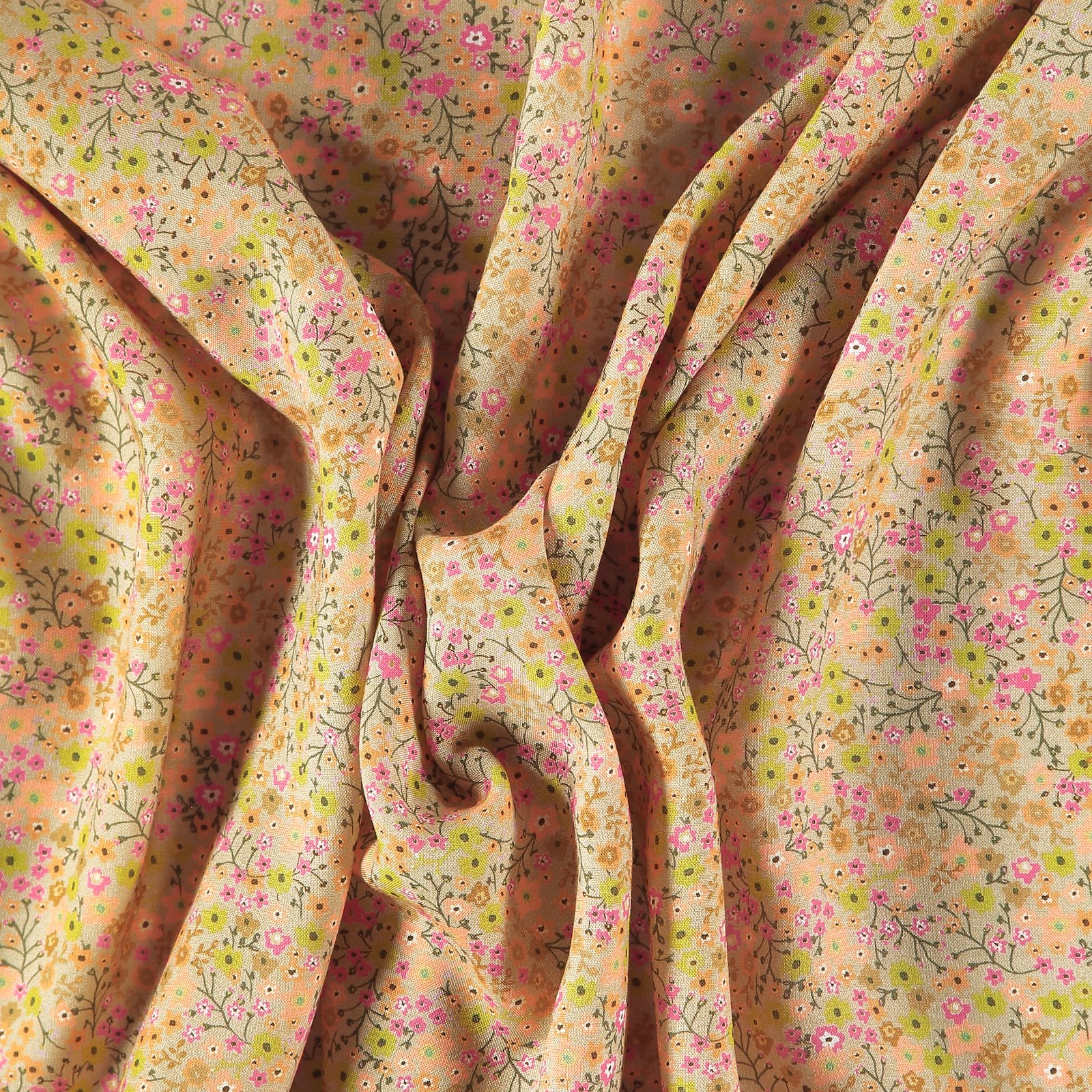 Woven viscose sand w multicolor flowers 710637_pack