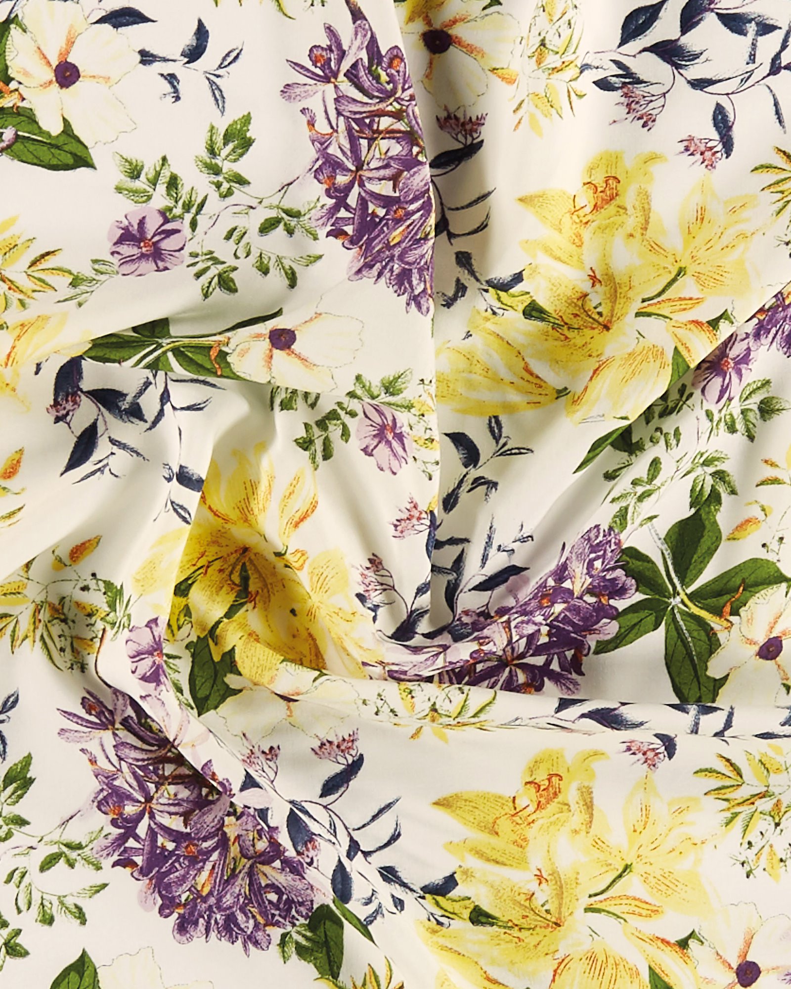 Woven viscose vanilla with flowers 710842_pack