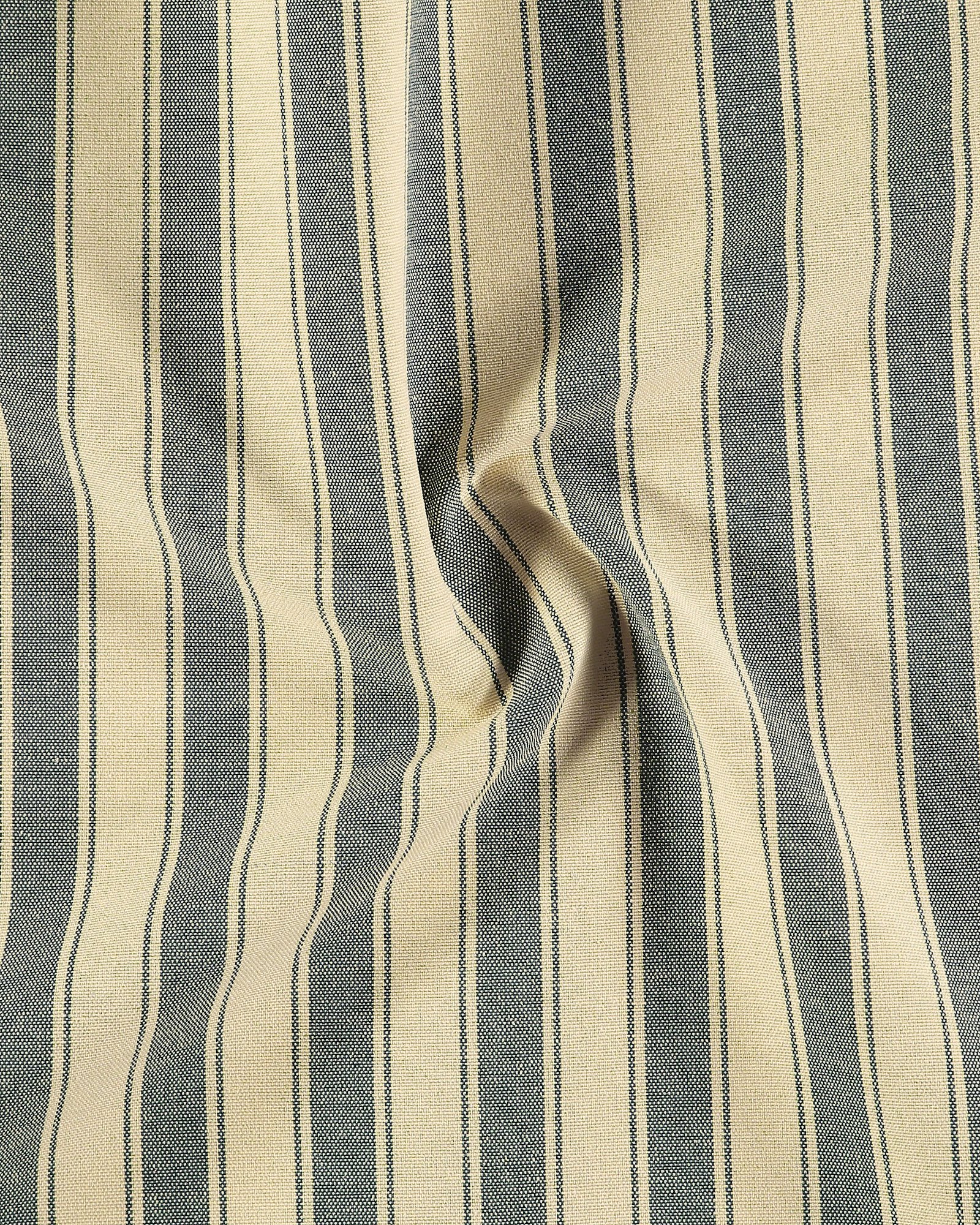 Yarn dyed navy wide stripe 820383_pack